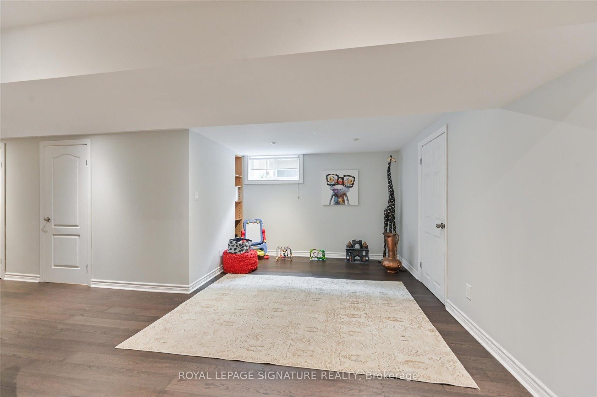









113


Carsbrooke

Road,
Toronto,




ON
M9C 3C9

