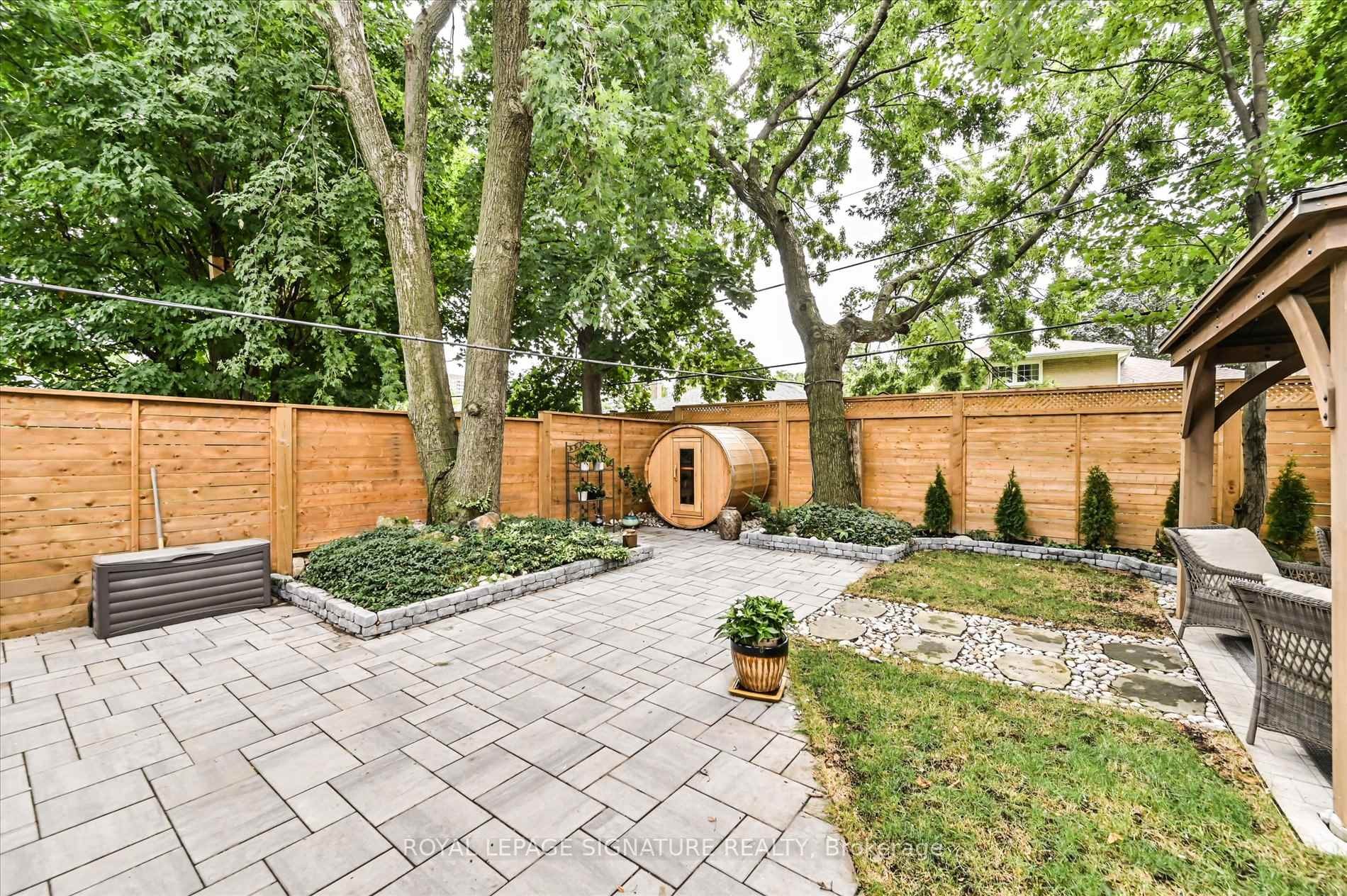 









113


Carsbrooke

Road,
Toronto,




ON
M9C 3C9

