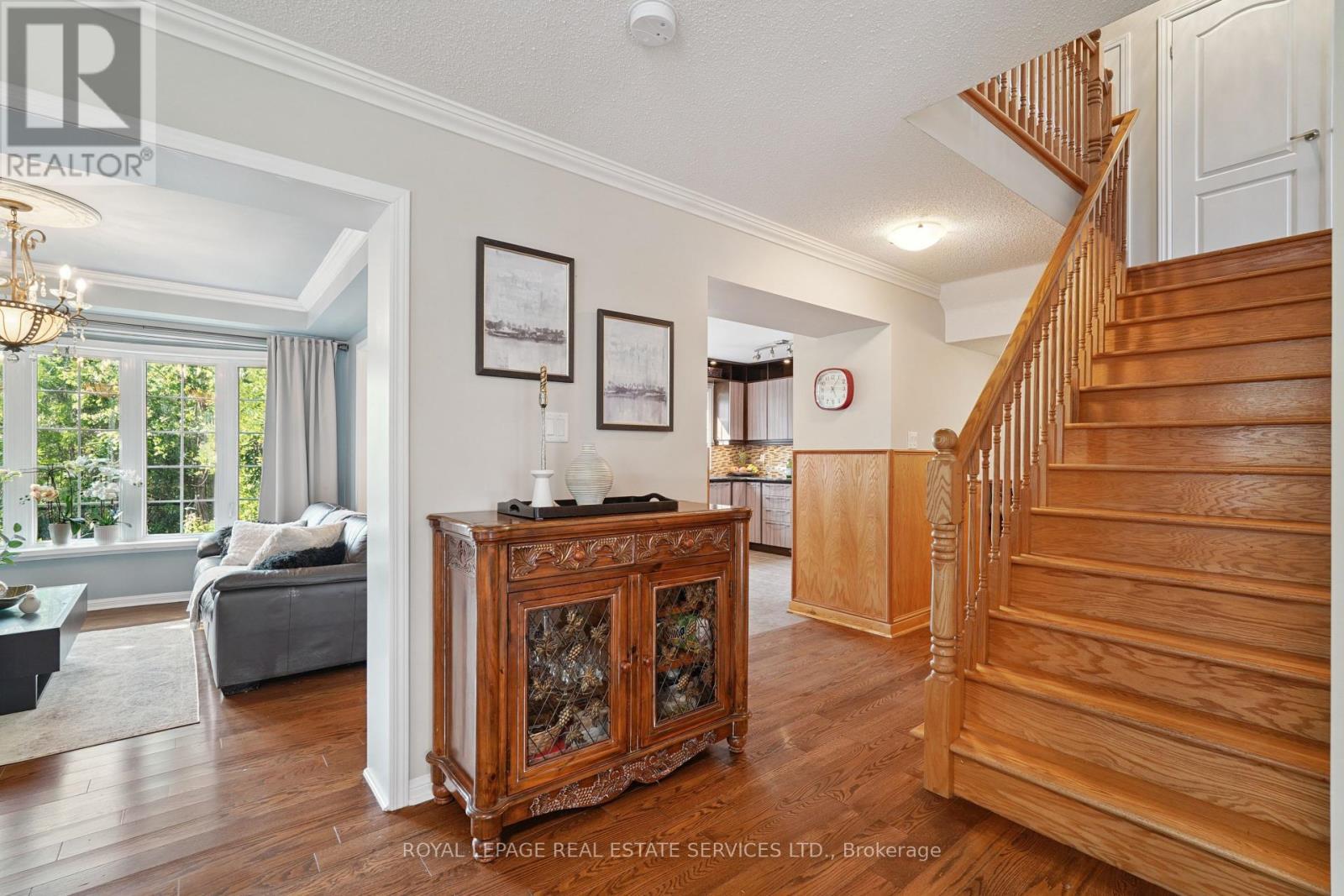 












641 SYMONS CROSS

,
Milton,




Ontario
L9T7S2

