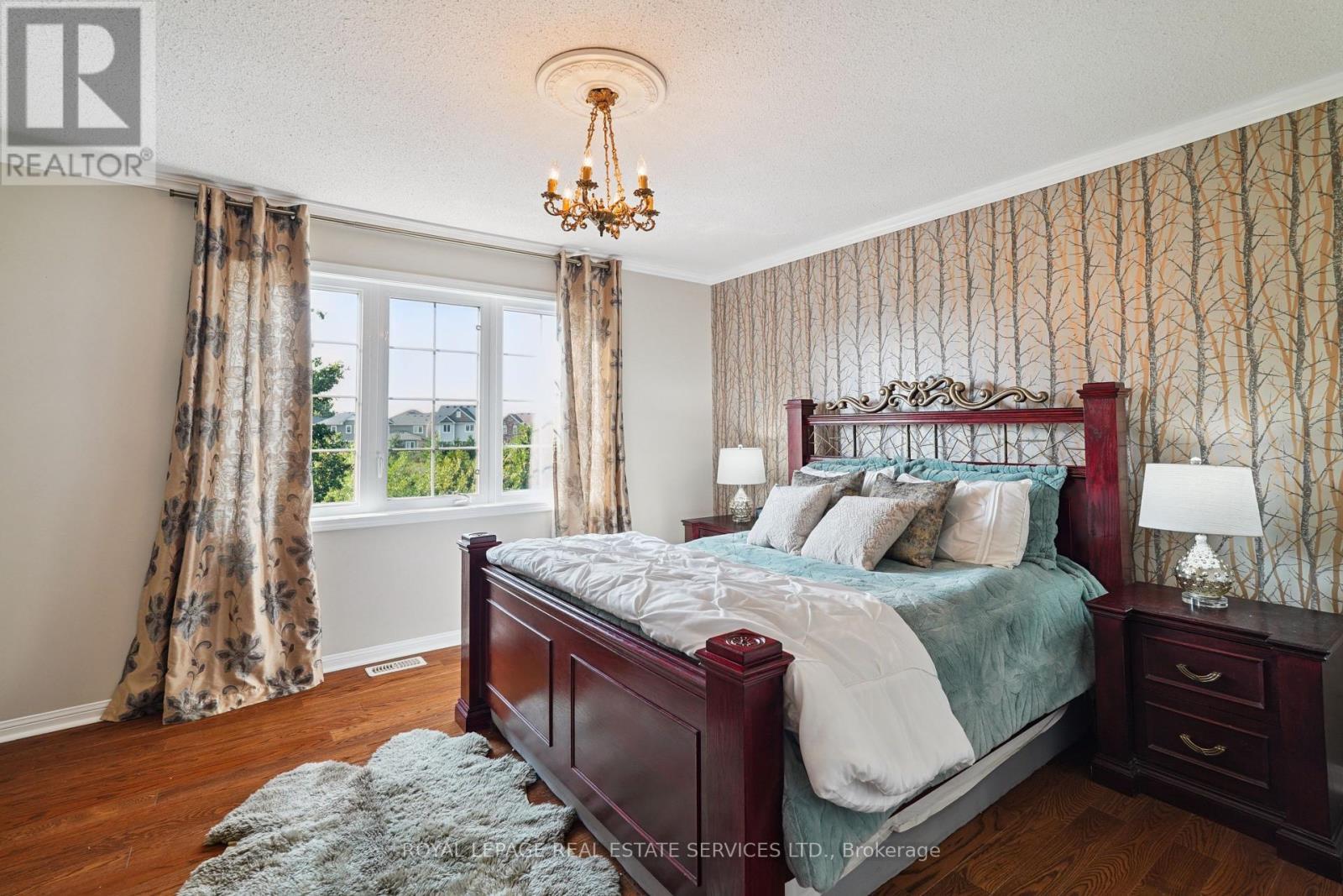












641 SYMONS CROSS

,
Milton,




Ontario
L9T7S2

