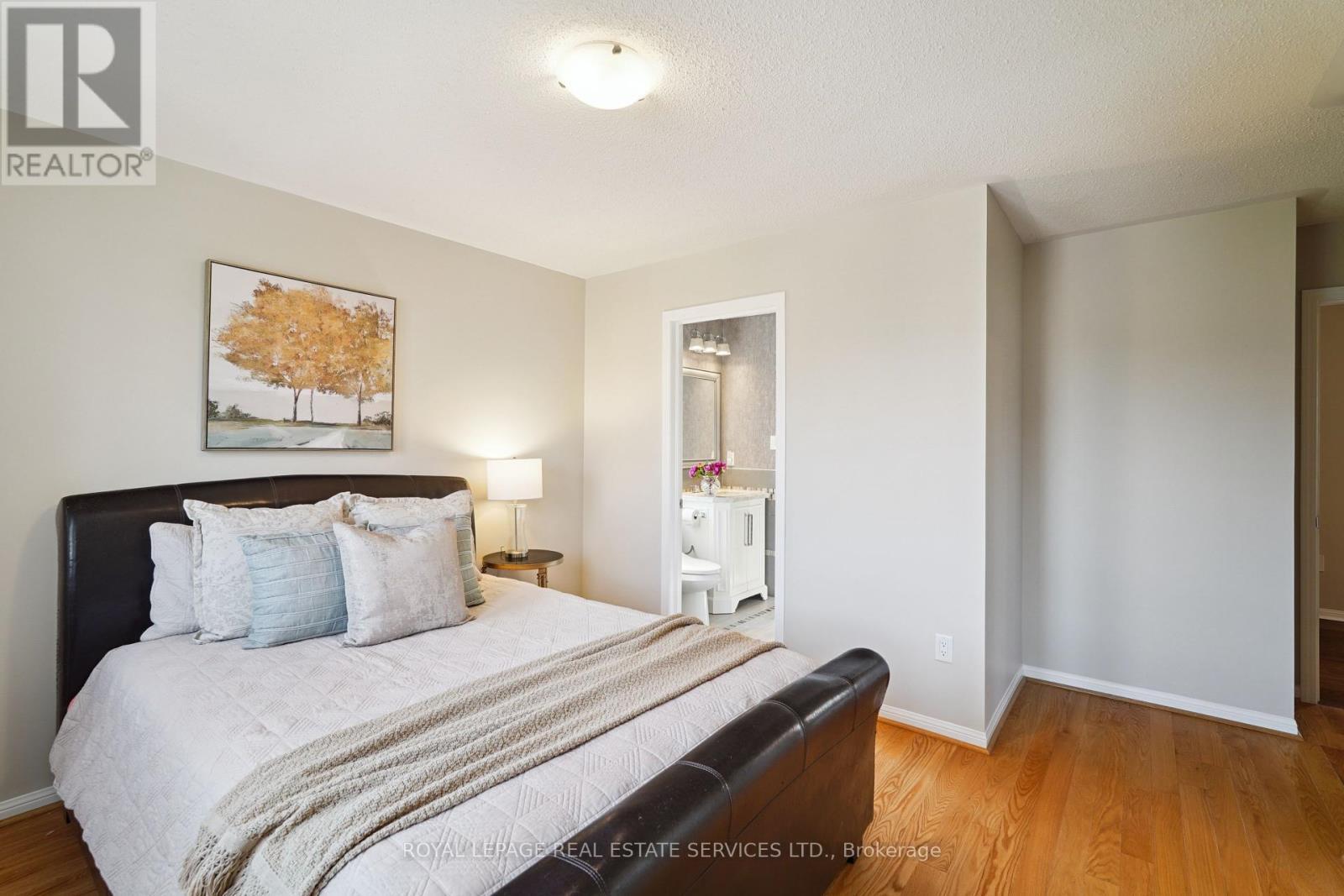 












641 SYMONS CROSS

,
Milton,




Ontario
L9T7S2

