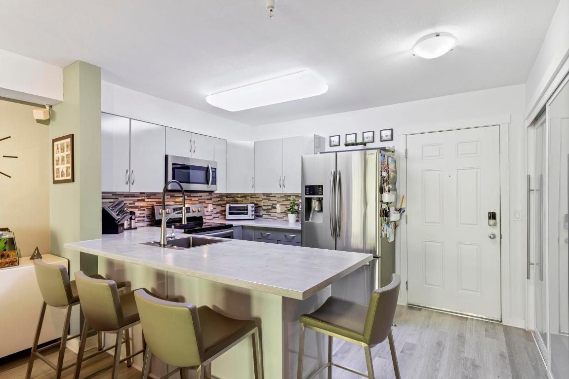 









1479


Glenmore

Road, 214,
Kelowna,




BC
V1V 2C5

