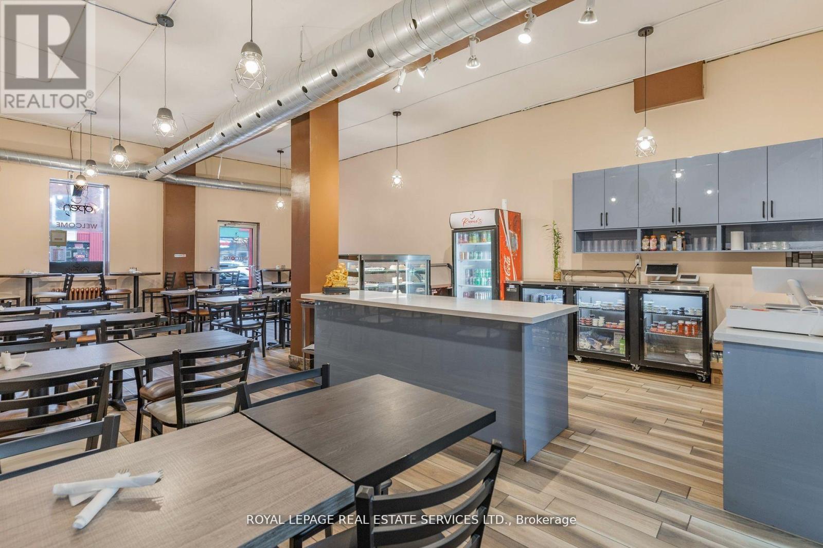 












13 QUEEN STREET

,
Springwater,




Ontario
L0L1P0

