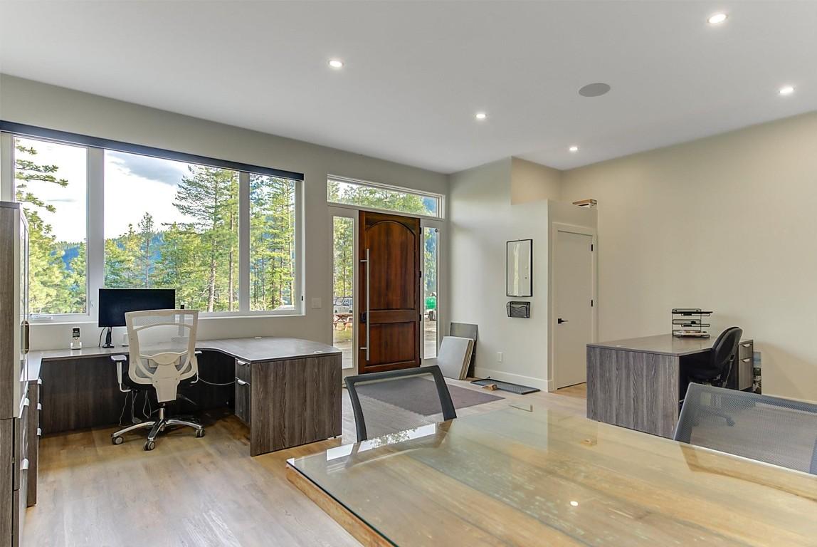 









4495


Maxwell

Road,
Peachland,




BC
V0H 1X3

