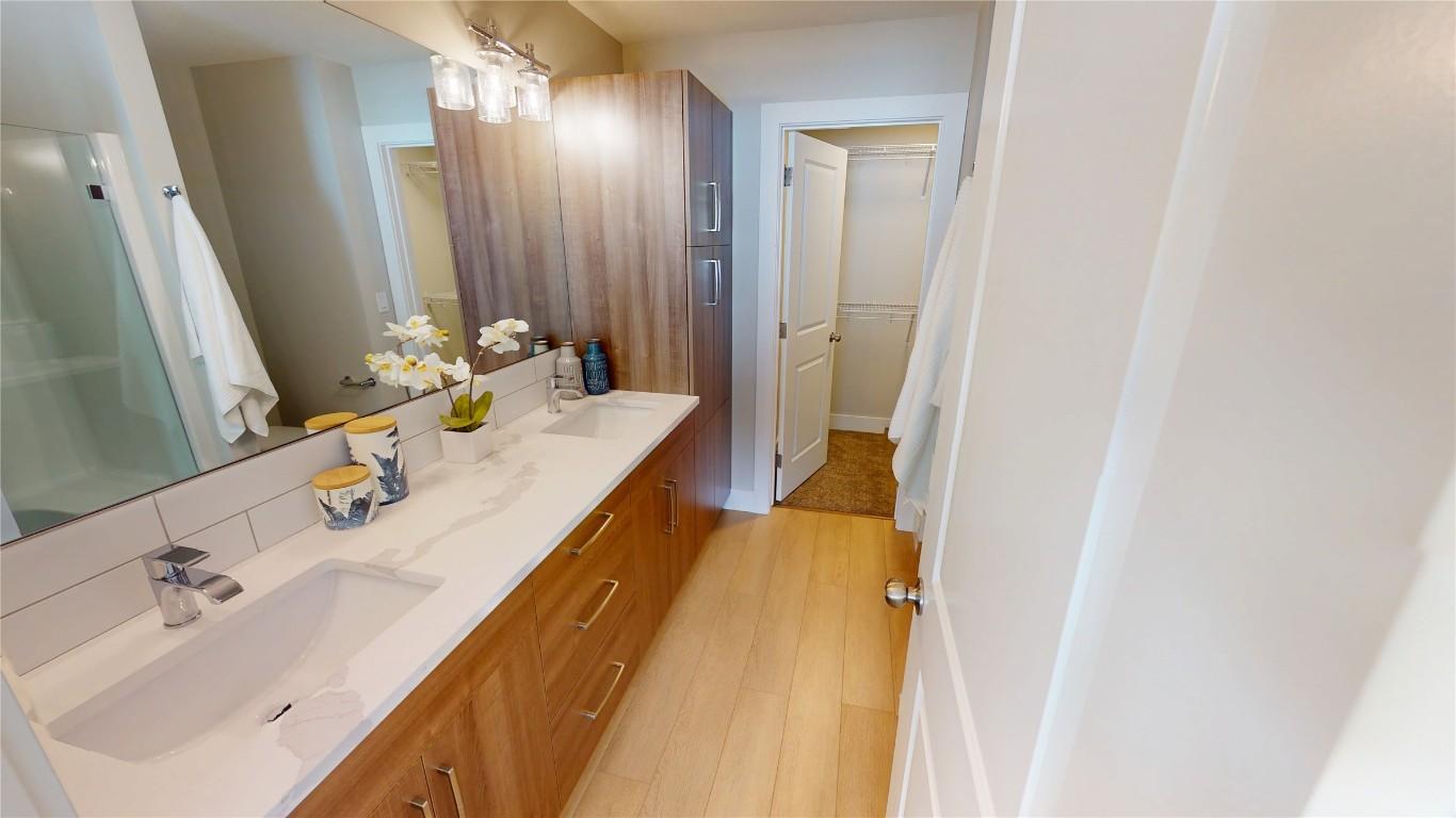 









331


Legacy Lookout

,
Cranbrook,




BC
V1C 0E4

