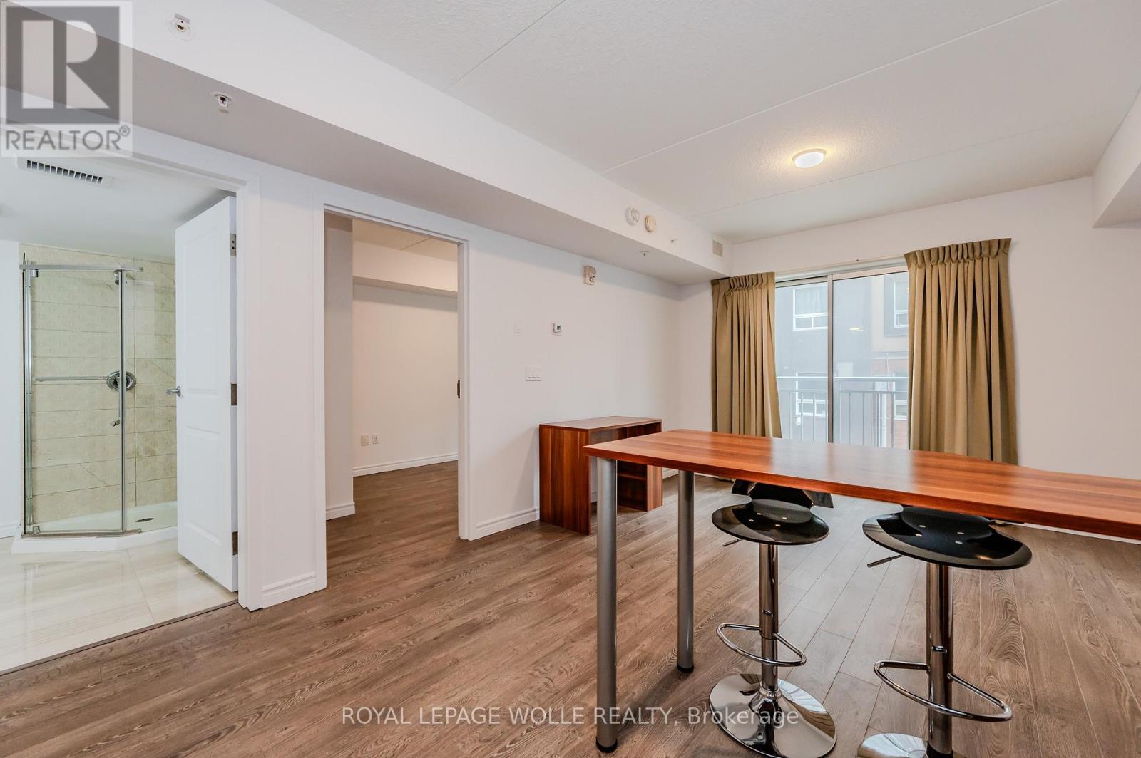 












207 - 321 SPRUCE STREET S

,
Waterloo,




Ontario
N1L3M6

