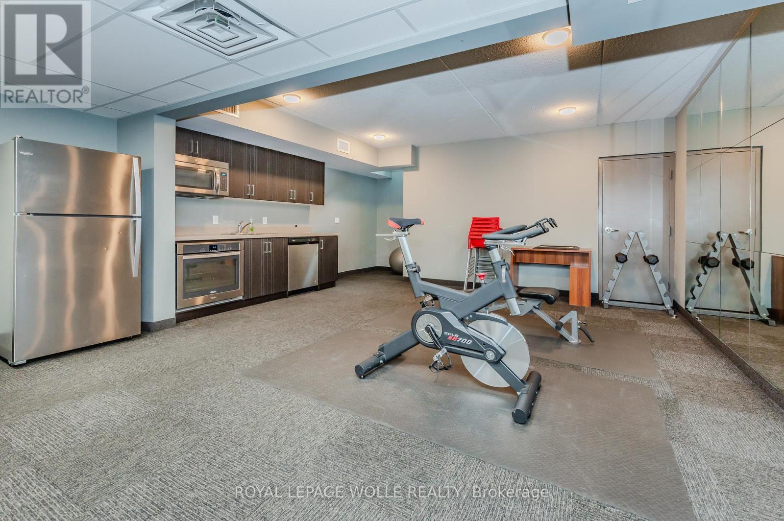 












207 - 321 SPRUCE STREET S

,
Waterloo,




Ontario
N1L3M6

