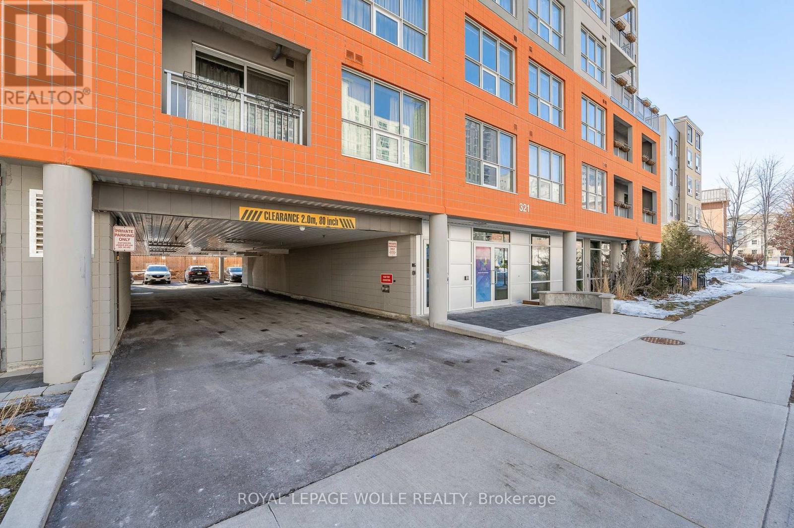 












207 - 321 SPRUCE STREET S

,
Waterloo,




Ontario
N1L3M6

