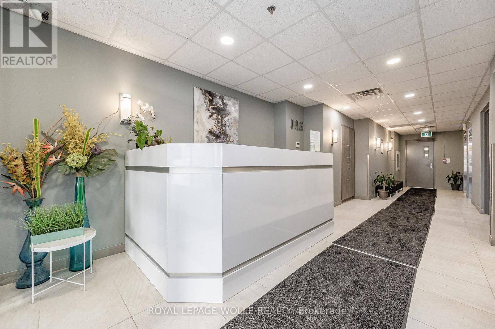 












207 - 321 SPRUCE STREET S

,
Waterloo,




Ontario
N1L3M6

