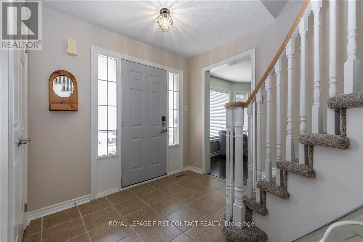 












26 KENWELL CRESCENT

,
Barrie,




Ontario
L4N0A4

