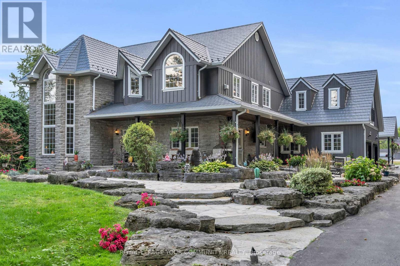 












515 LAKE DRIVE E

,
Georgina,




Ontario
L0E1S0

