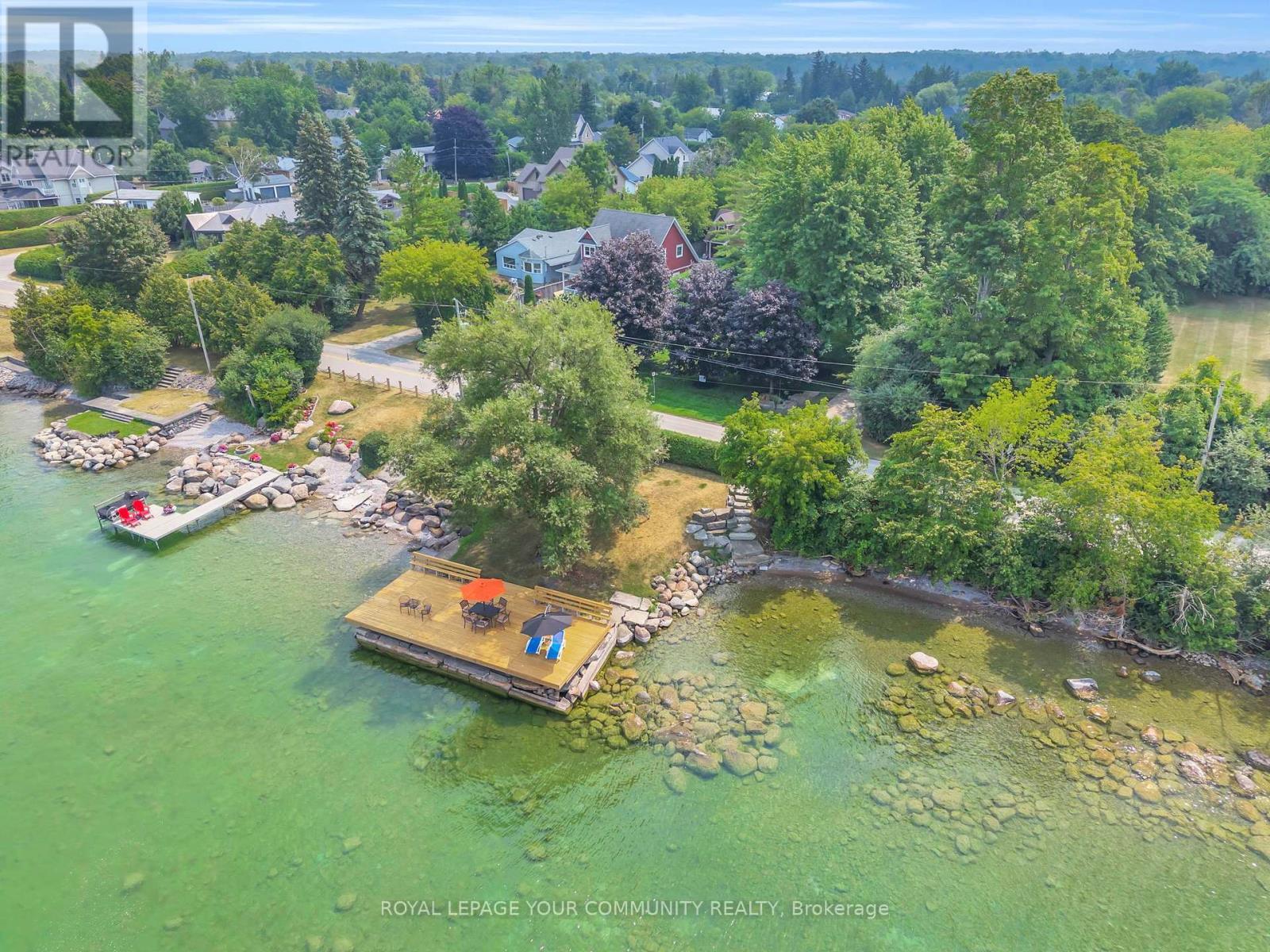 












515 LAKE DRIVE E

,
Georgina,




Ontario
L0E1S0


