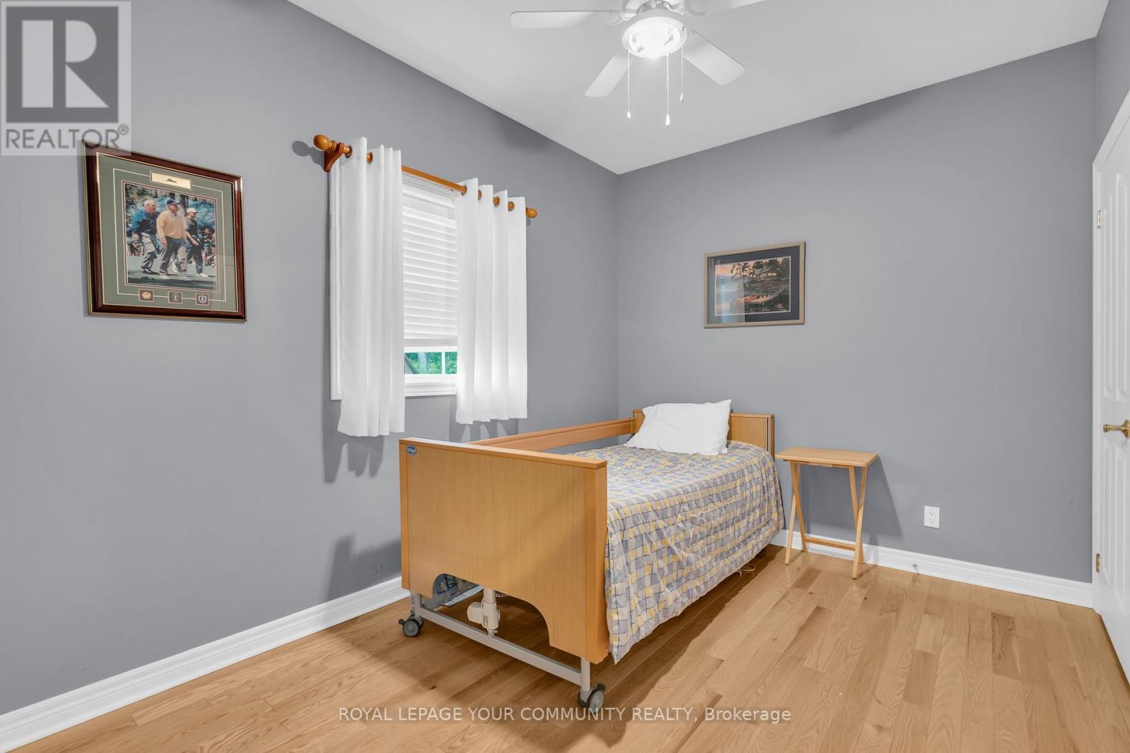 












515 LAKE DRIVE E

,
Georgina,




Ontario
L0E1S0

