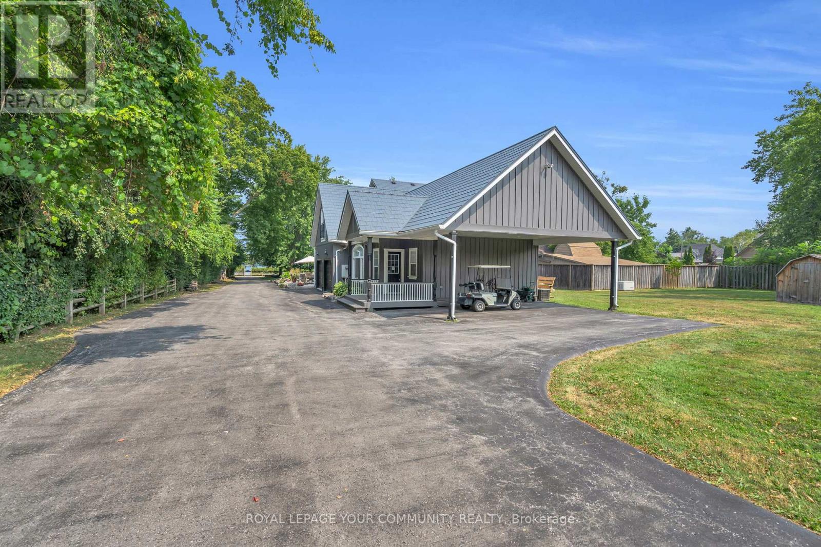 












515 LAKE DRIVE E

,
Georgina,




Ontario
L0E1S0

