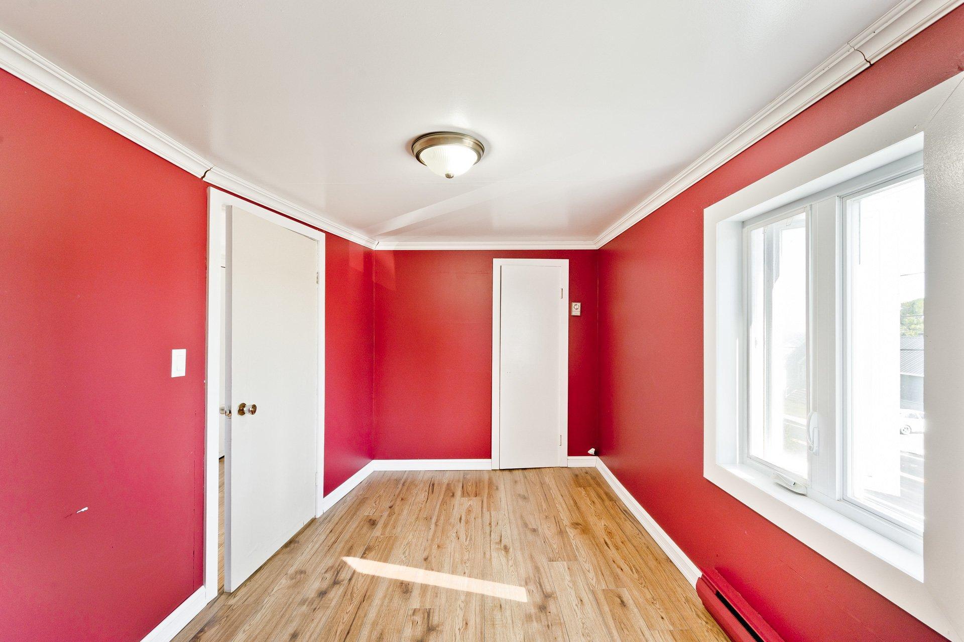 









507


Rue Principale

,
Saint-Sébastien,




QC
G0Y1M0

