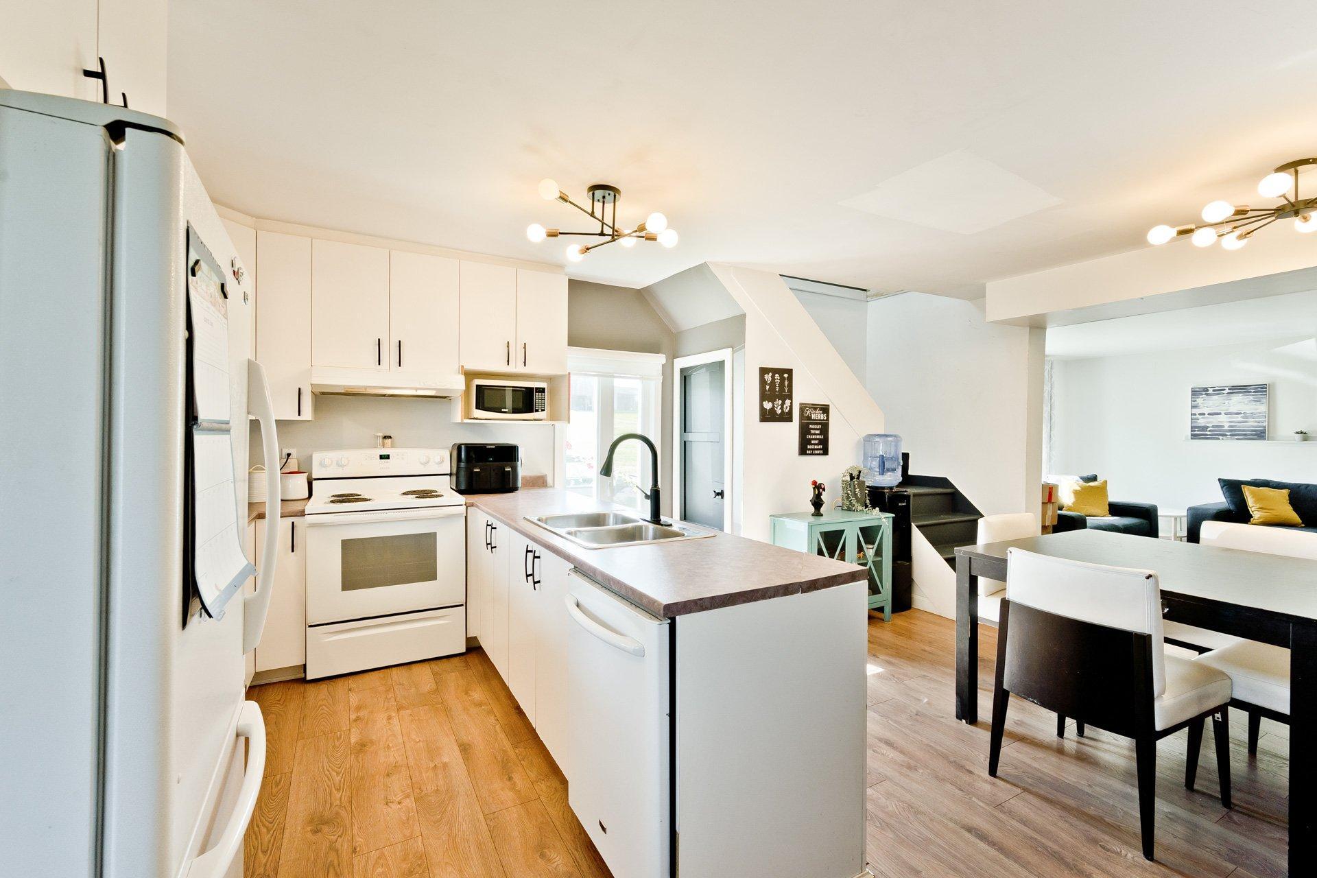 









507


Rue Principale

,
Saint-Sébastien,




QC
G0Y1M0

