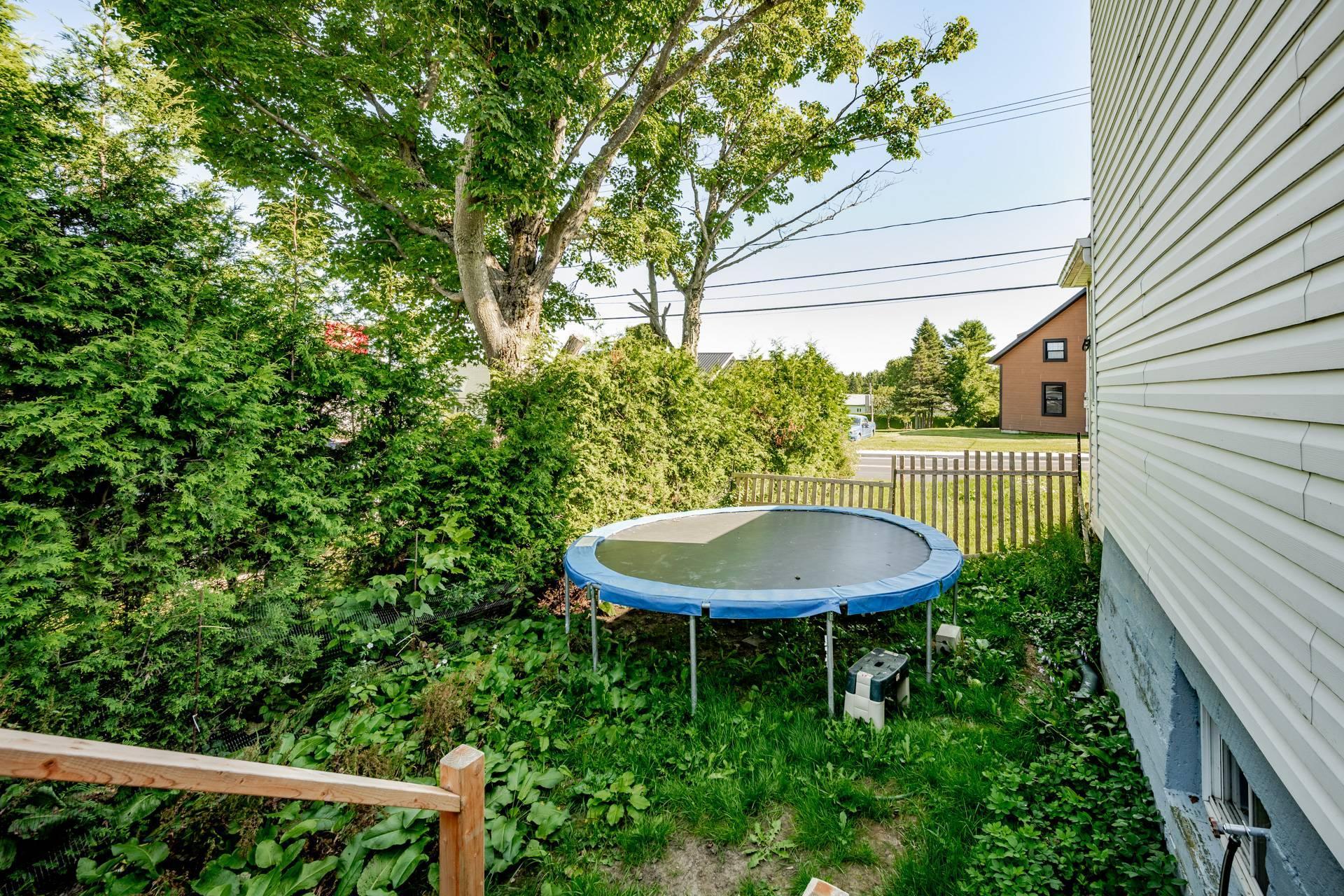 









507


Rue Principale

,
Saint-Sébastien,




QC
G0Y1M0

