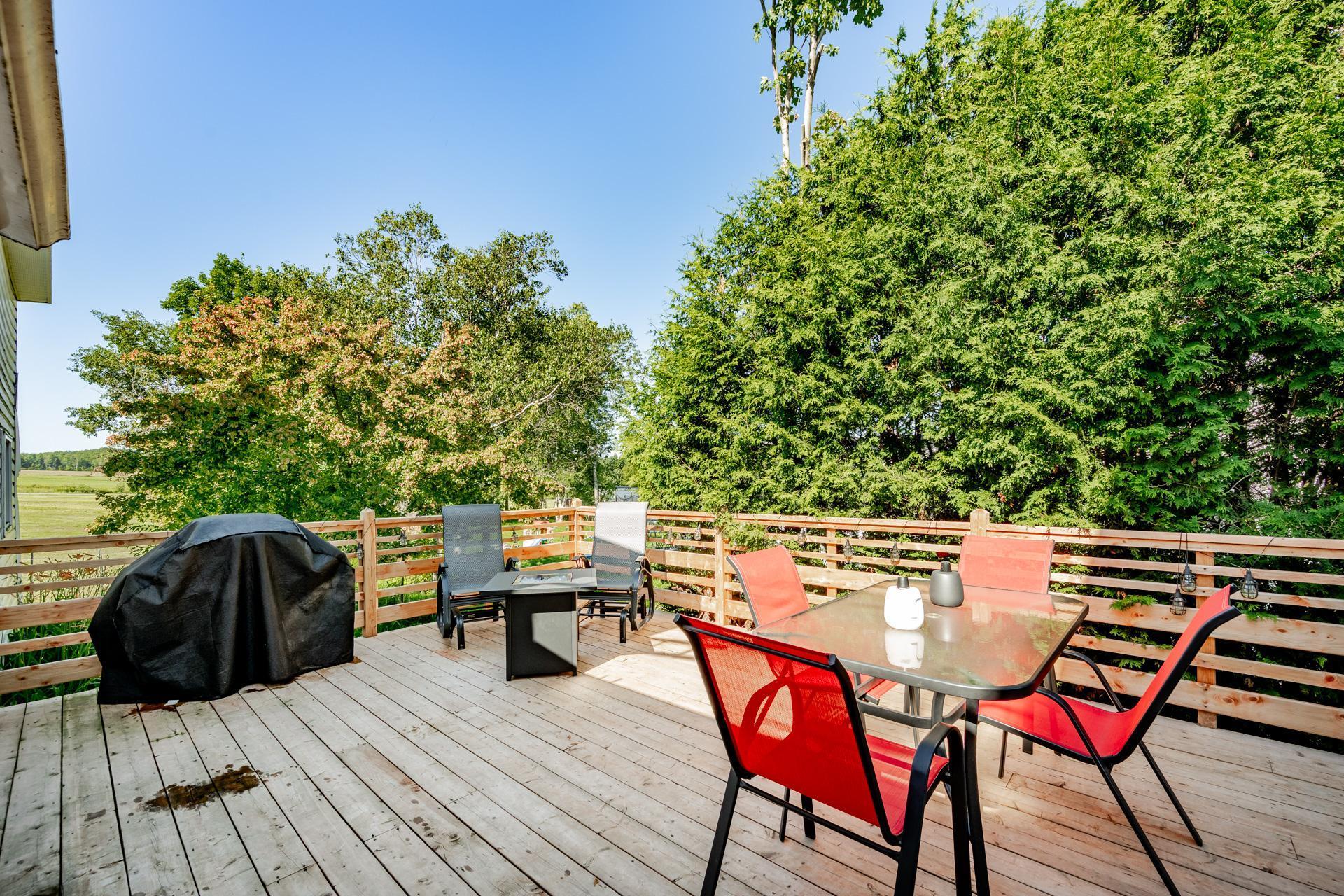 









507


Rue Principale

,
Saint-Sébastien,




QC
G0Y1M0

