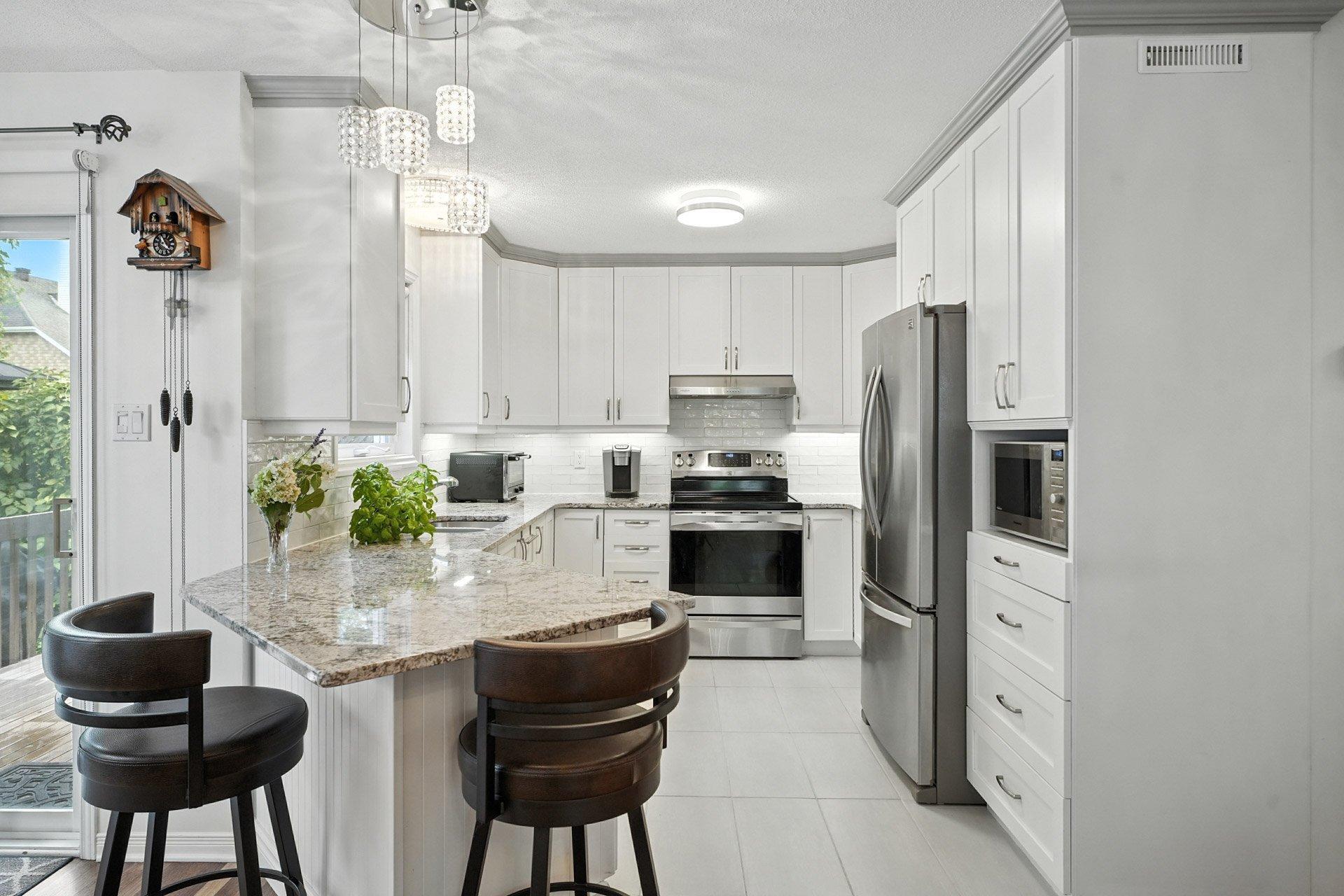 









305


Rue de Cannes

,
Gatineau (Gatineau),




QC
J8T3B9

