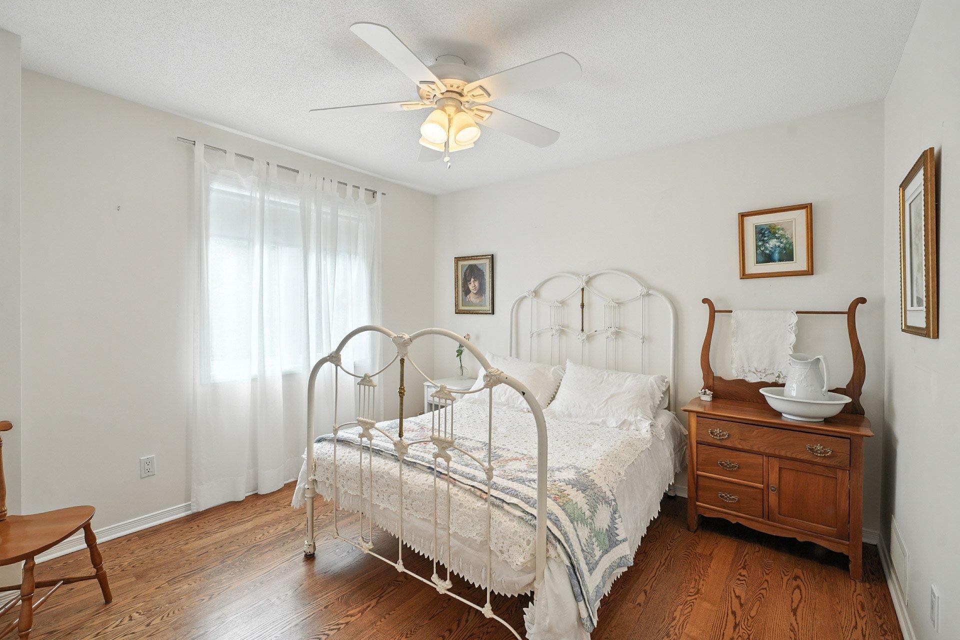 









305


Rue de Cannes

,
Gatineau (Gatineau),




QC
J8T3B9

