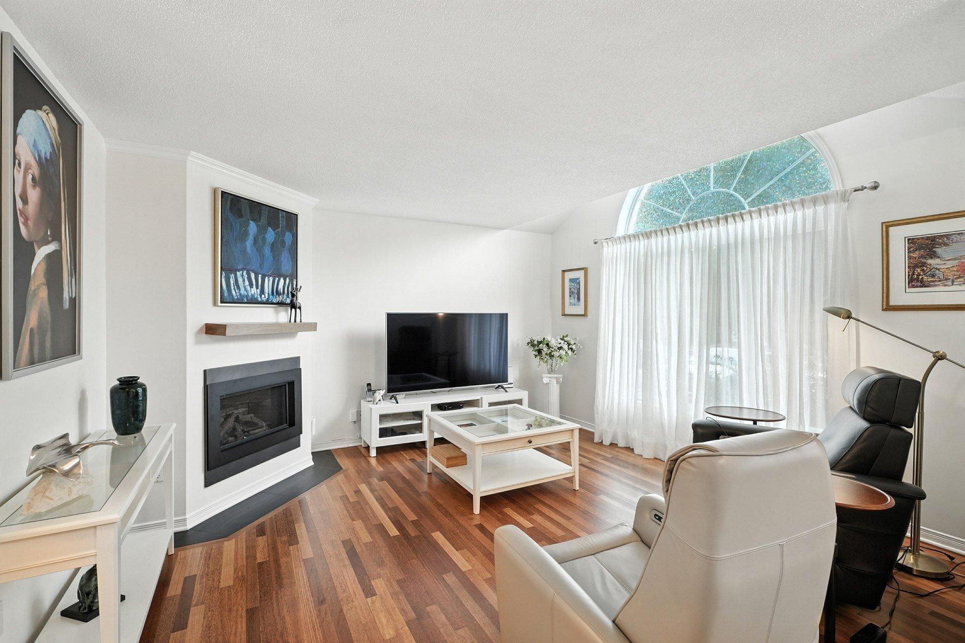 









305


Rue de Cannes

,
Gatineau (Gatineau),




QC
J8T3B9

