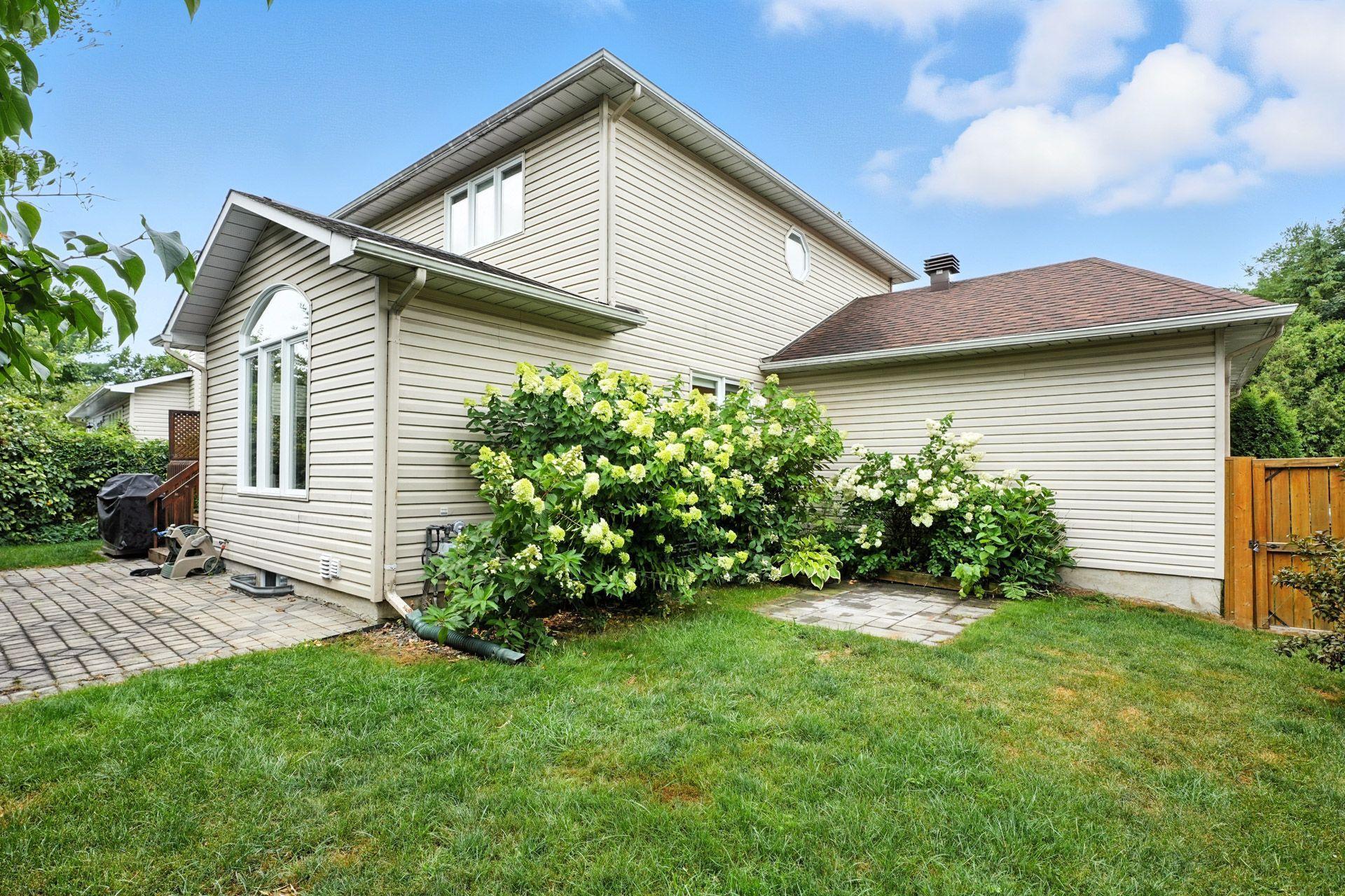 









305


Rue de Cannes

,
Gatineau (Gatineau),




QC
J8T3B9

