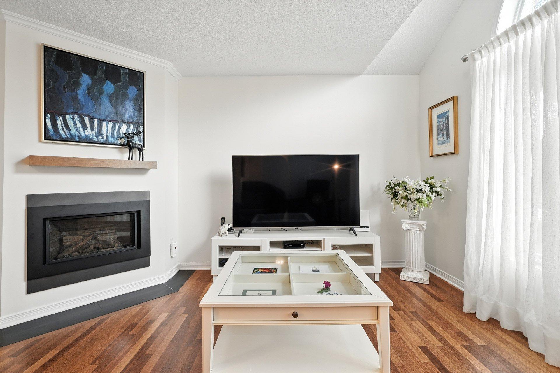 









305


Rue de Cannes

,
Gatineau (Gatineau),




QC
J8T3B9

