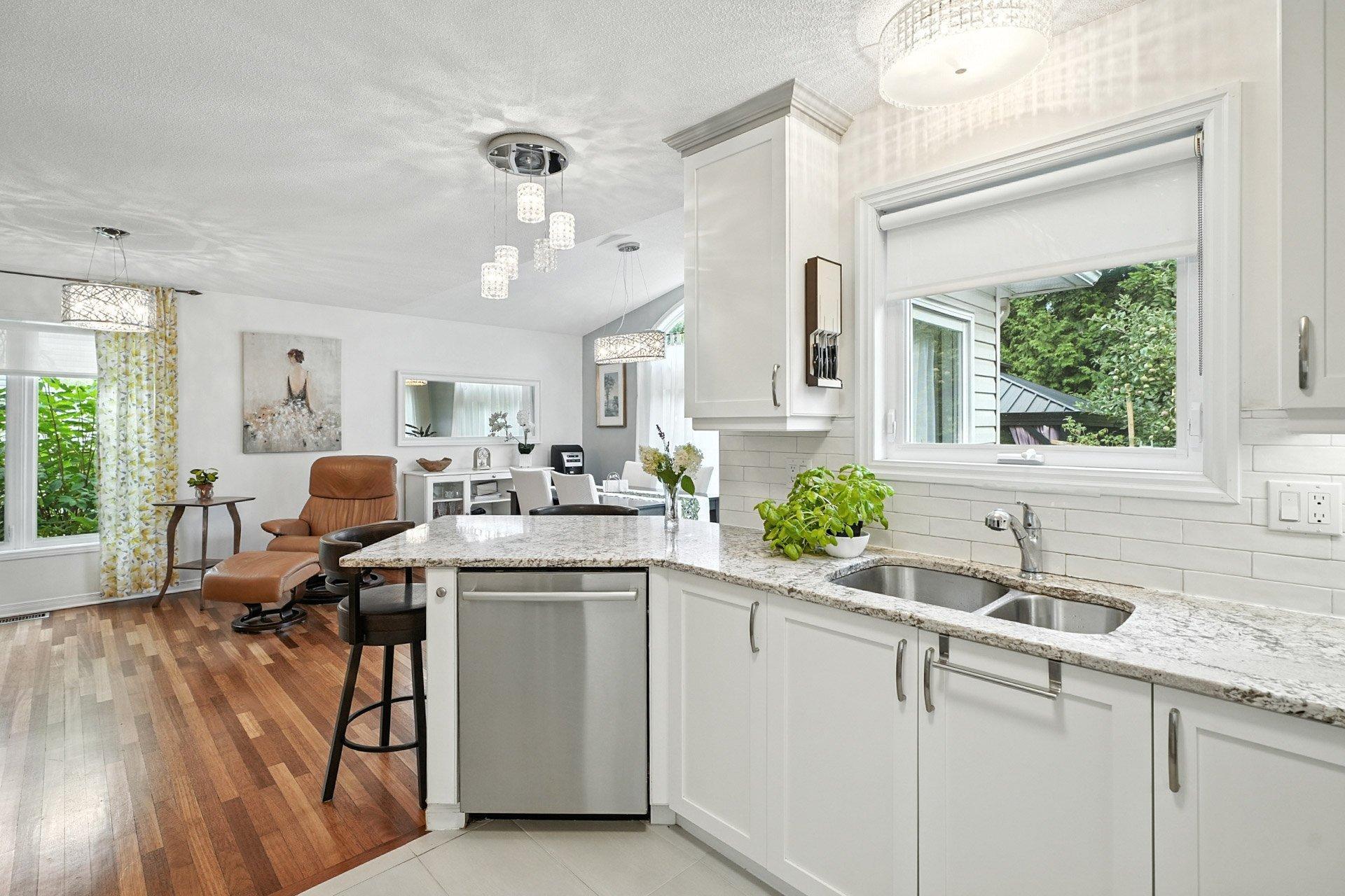 









305


Rue de Cannes

,
Gatineau (Gatineau),




QC
J8T3B9

