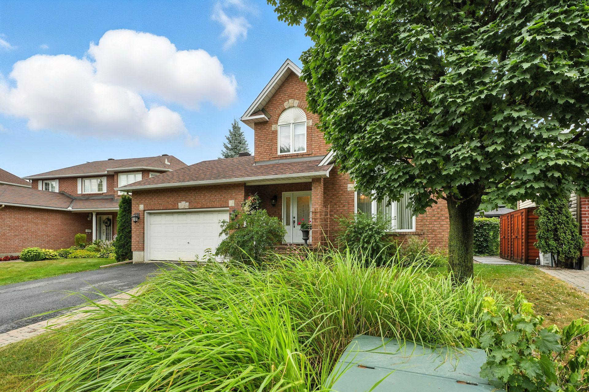 









305


Rue de Cannes

,
Gatineau (Gatineau),




QC
J8T3B9

