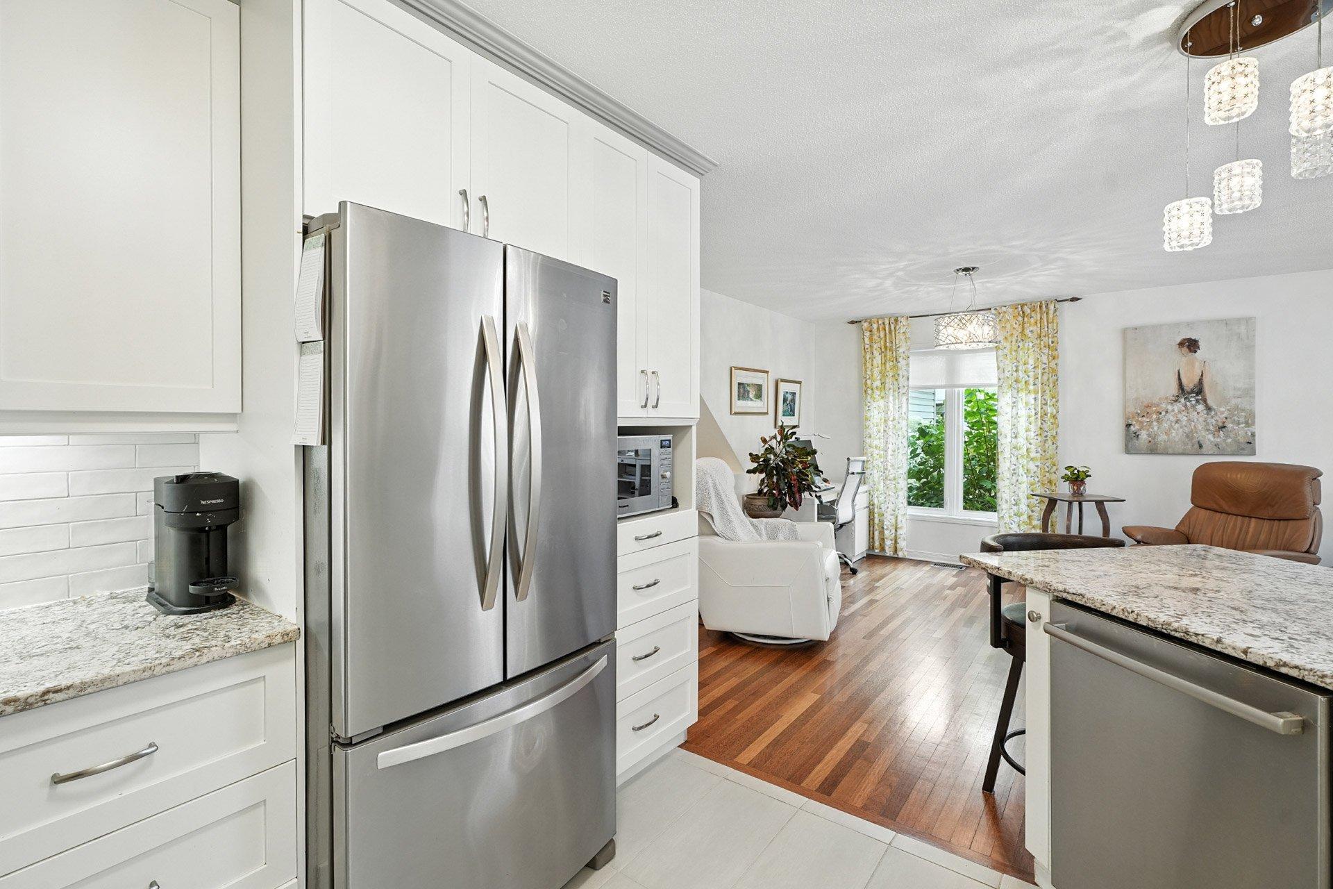 









305


Rue de Cannes

,
Gatineau (Gatineau),




QC
J8T3B9

