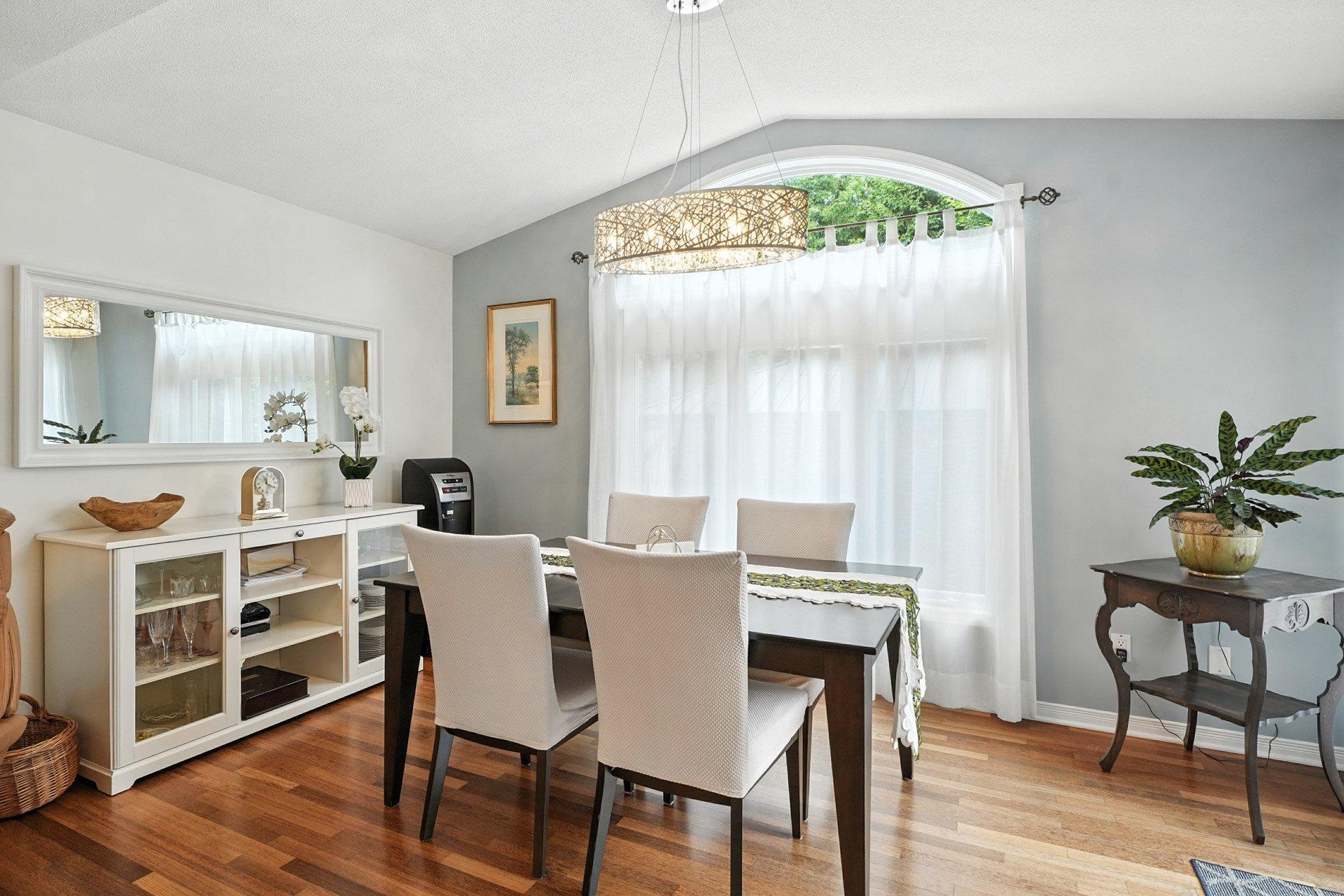 









305


Rue de Cannes

,
Gatineau (Gatineau),




QC
J8T3B9

