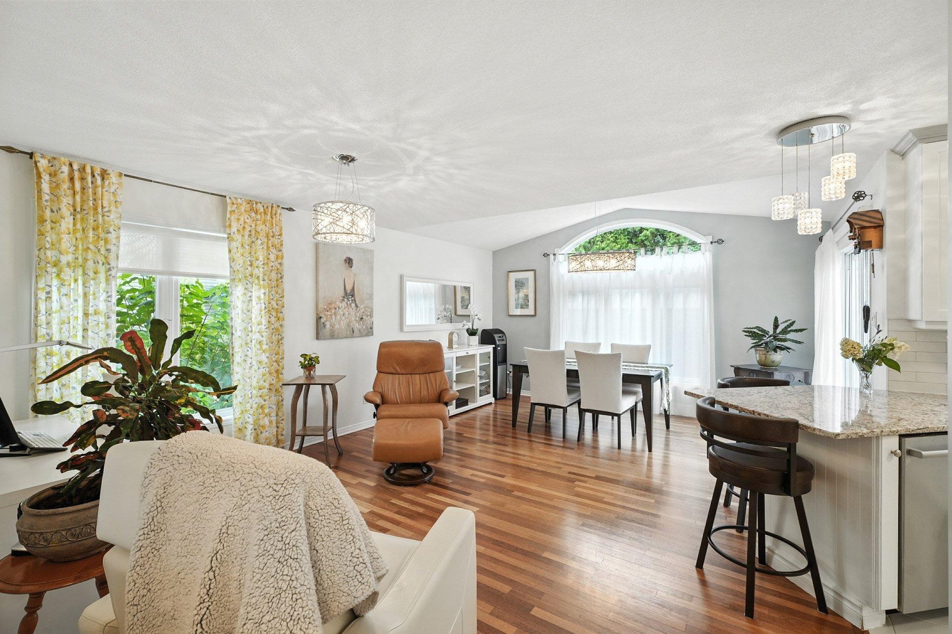 









305


Rue de Cannes

,
Gatineau (Gatineau),




QC
J8T3B9

