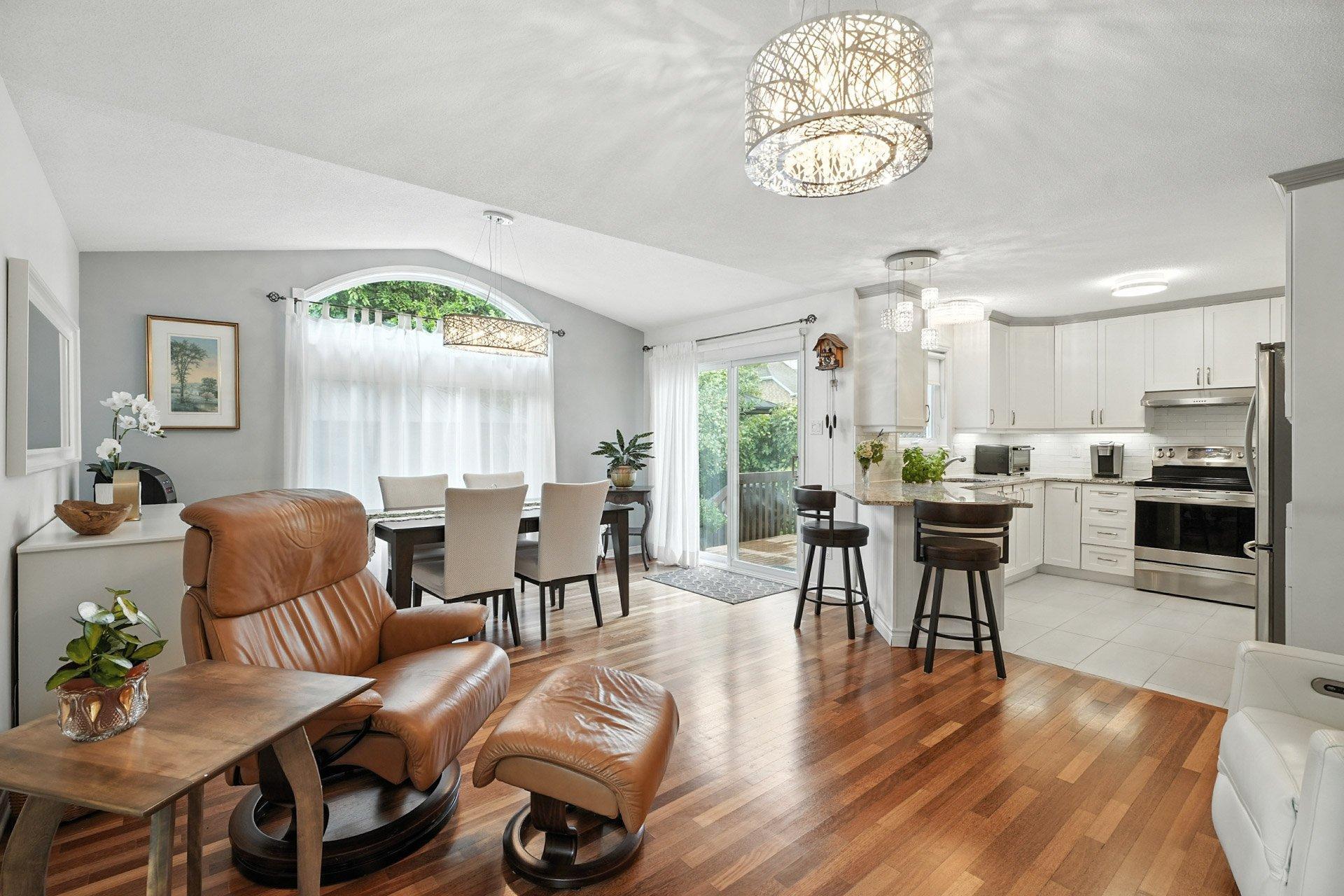 









305


Rue de Cannes

,
Gatineau (Gatineau),




QC
J8T3B9

