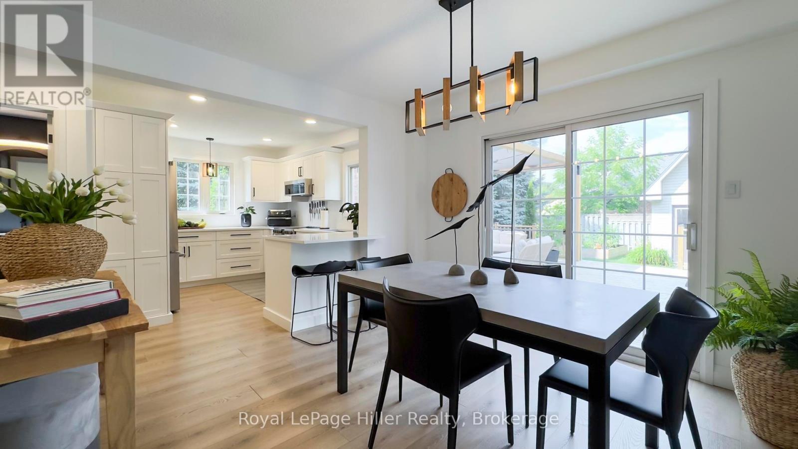 












130 OAKDALE AVENUE

,
Stratford,




Ontario
N5A7W2

