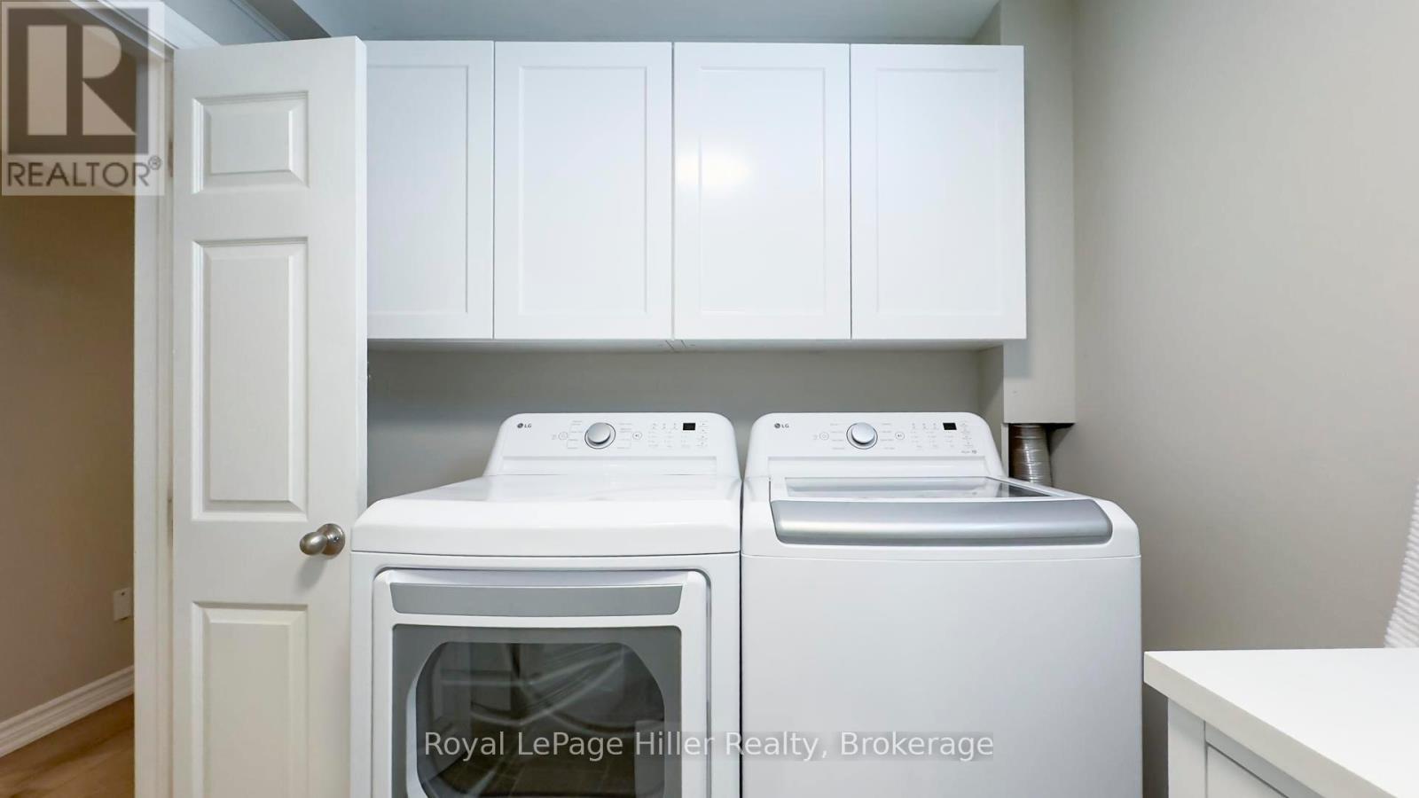 












130 OAKDALE AVENUE

,
Stratford,




Ontario
N5A7W2

