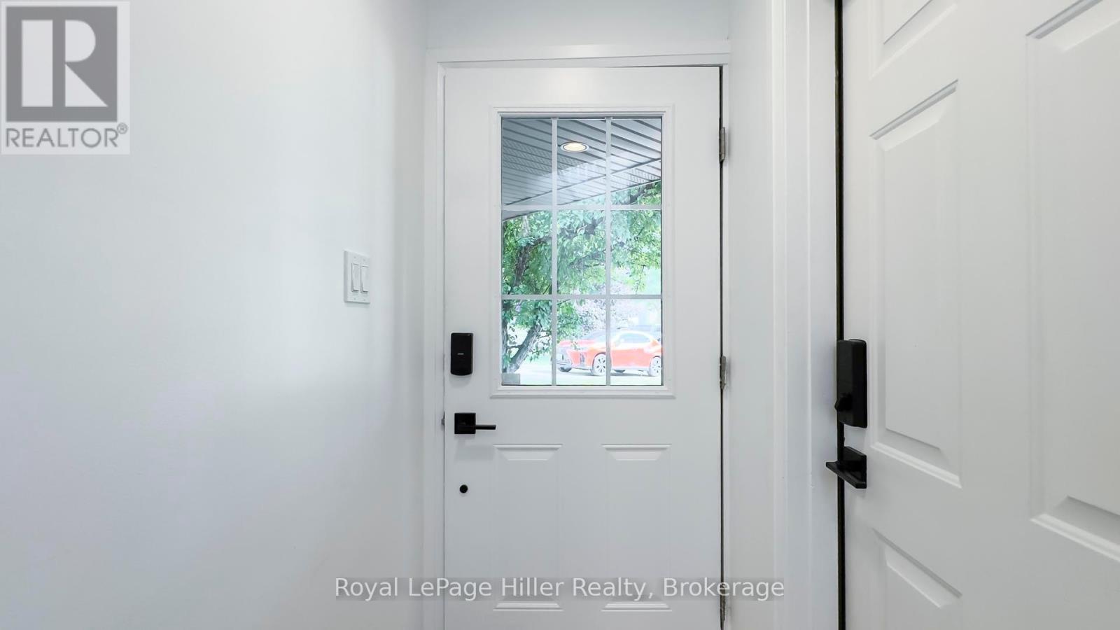 












130 OAKDALE AVENUE

,
Stratford,




Ontario
N5A7W2

