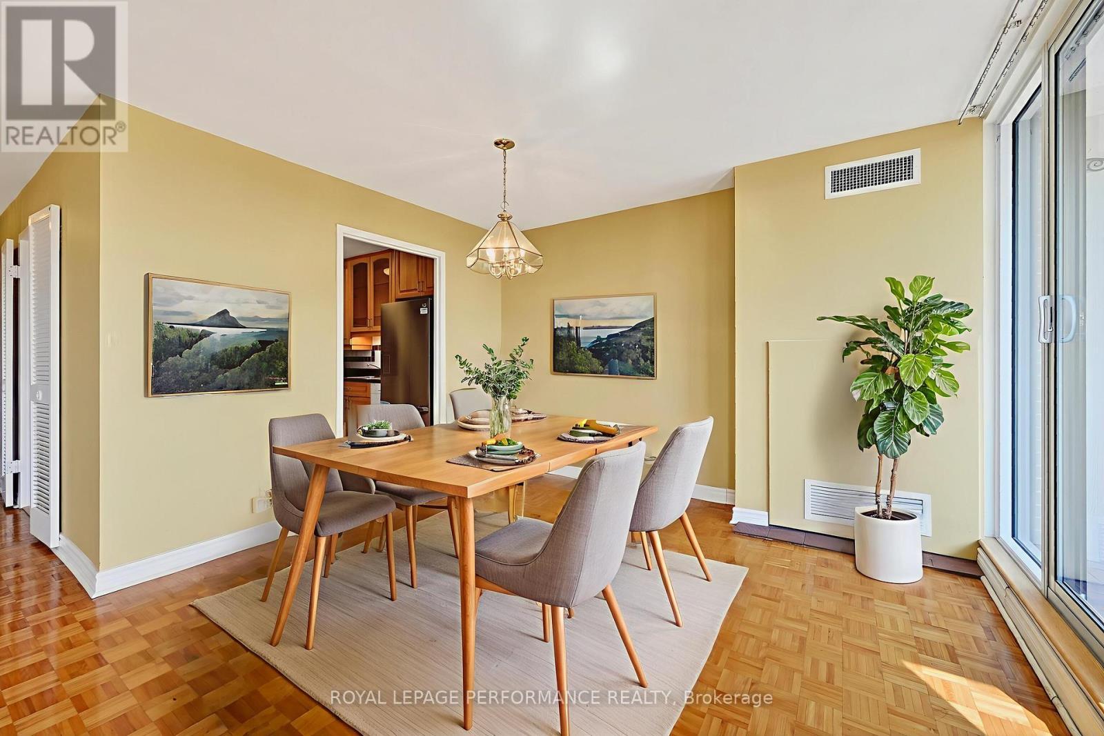 












809 - 2951 RIVERSIDE DRIVE

,
Ottawa,




Ontario
K1V8W6

