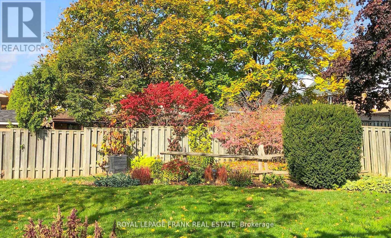 












317 PRINCE OF WALES DRIVE

,
Whitby (Blue Grass Meadows),




Ontario
L1N6P2

