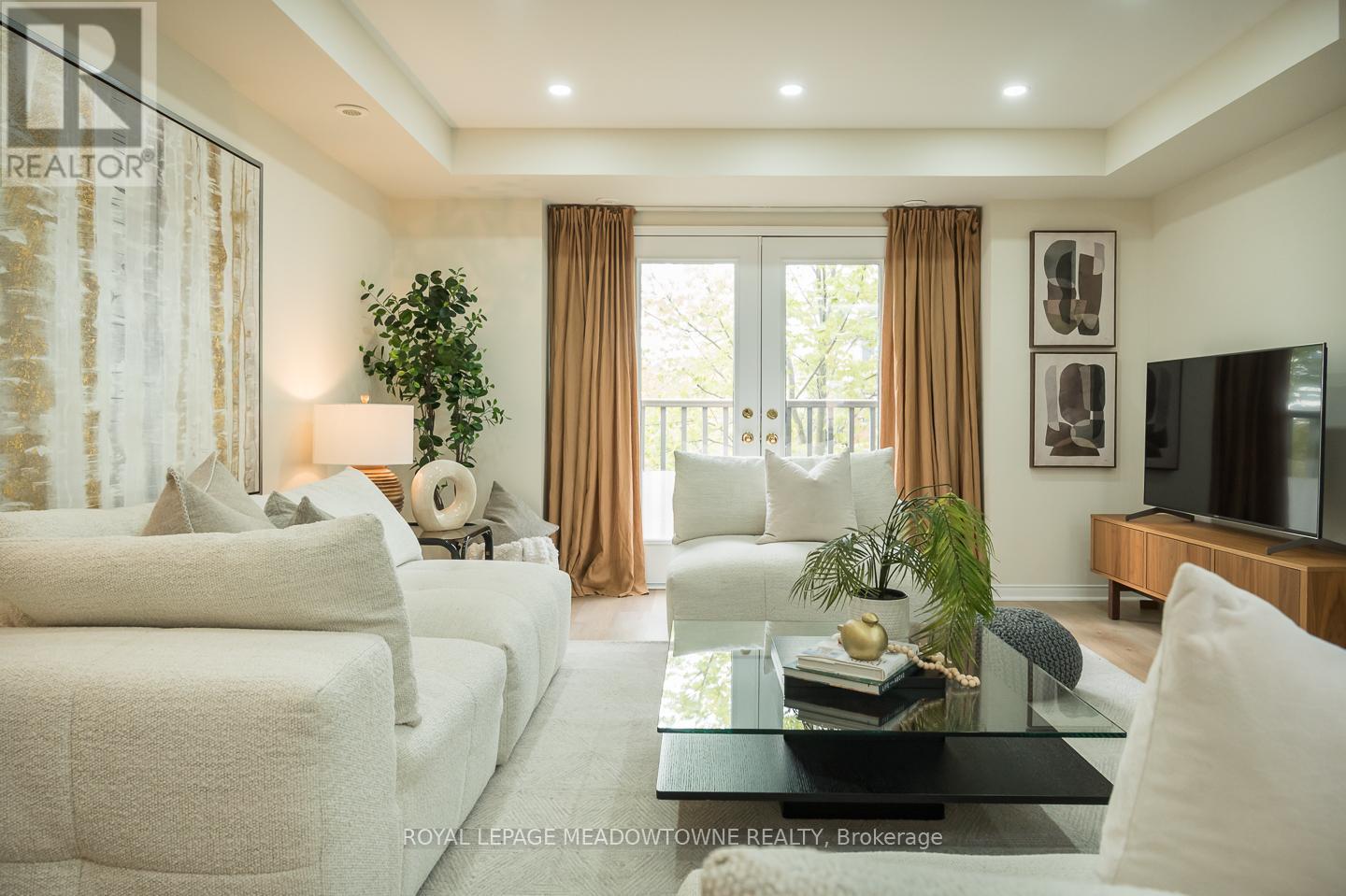 












10 - 3355 THOMAS STREET

,
Mississauga,




Ontario
L5M0N7

