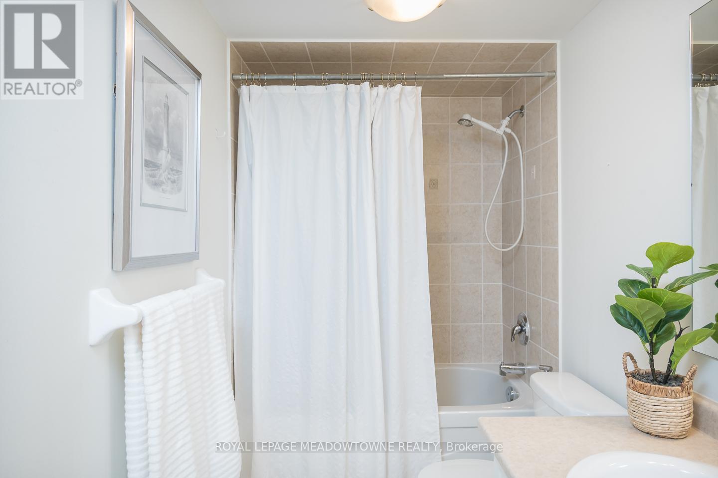 












10 - 3355 THOMAS STREET

,
Mississauga,




Ontario
L5M0N7

