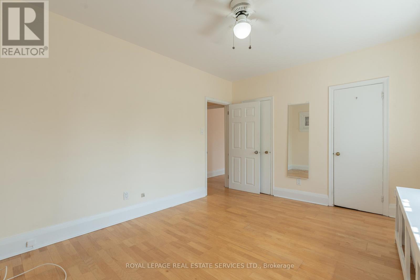 












3 - 50 GLENROSE AVENUE

,
Toronto,




Ontario
M4T1K4

