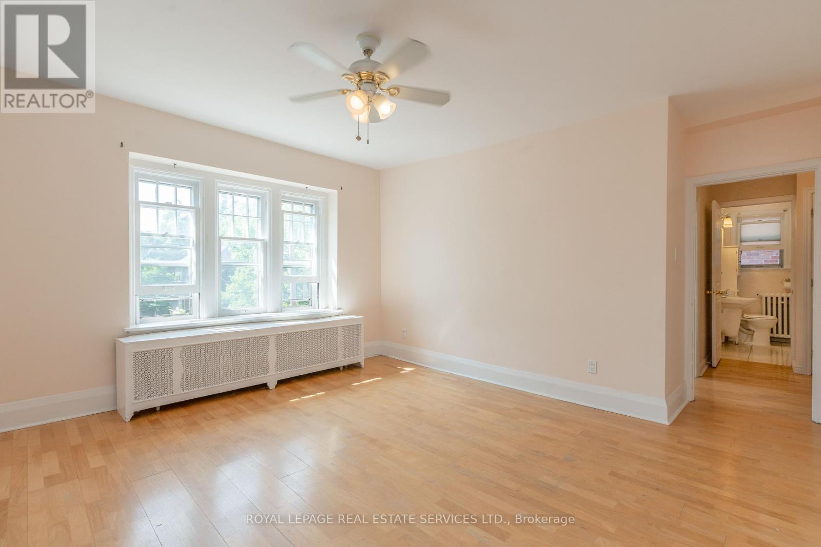 












3 - 50 GLENROSE AVENUE

,
Toronto,




Ontario
M4T1K4

