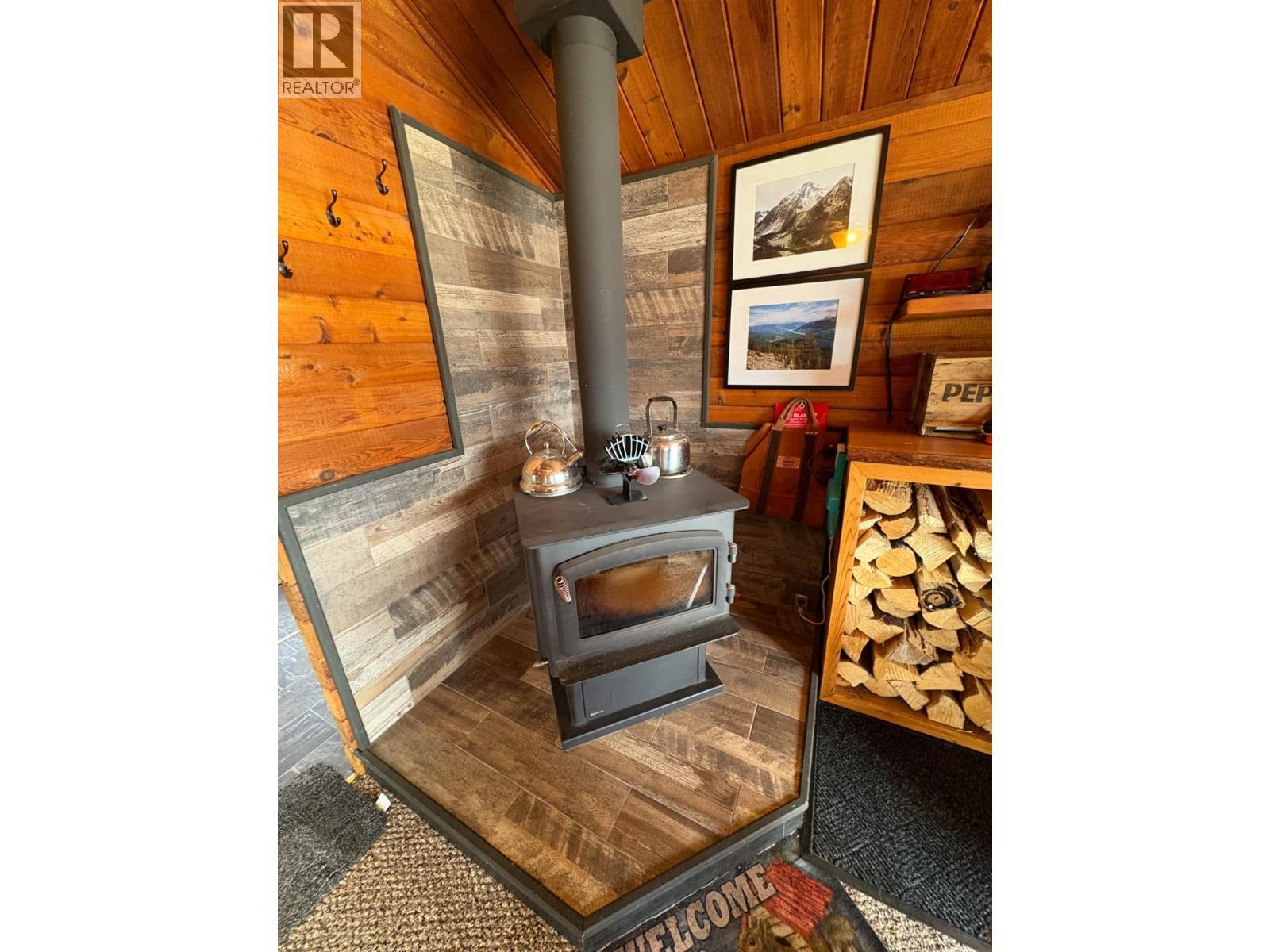 












200 Sunshine Drive

,
Gold Bridge,







British Columbia
V0K1V0

