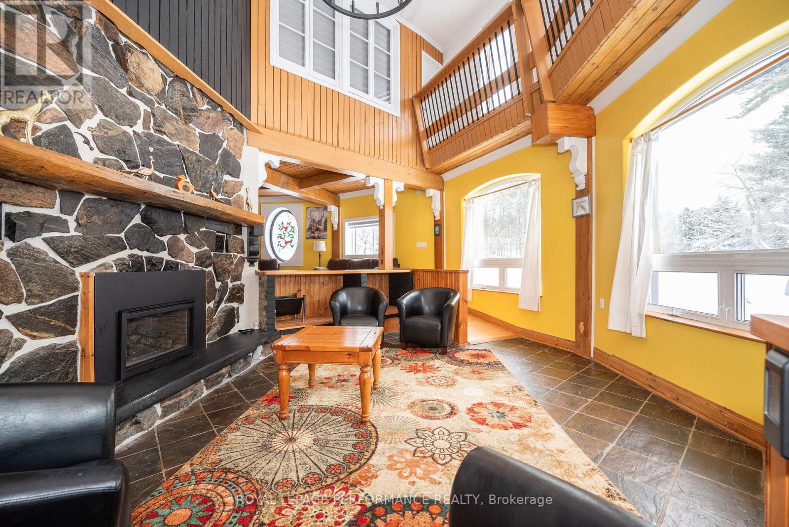 












1371 VICTORIA STREET

,
Petawawa,




Ontario
K8H2E9

