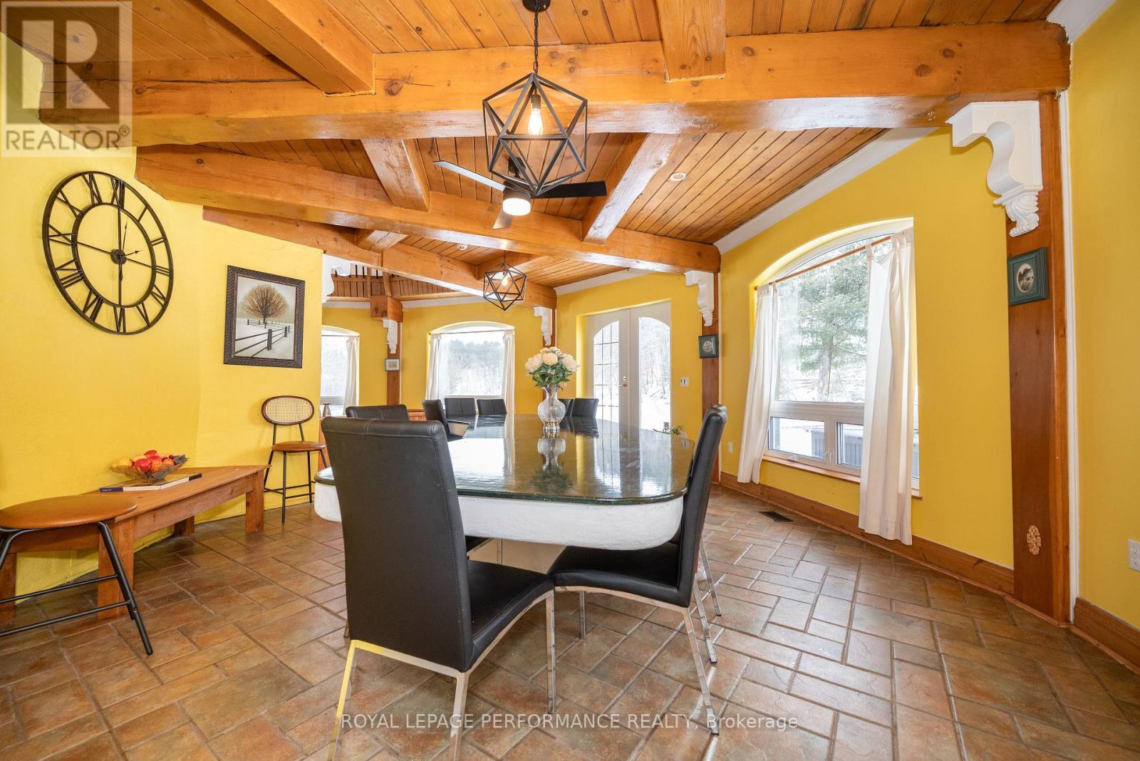 












1371 VICTORIA STREET

,
Petawawa,




Ontario
K8H2E9

