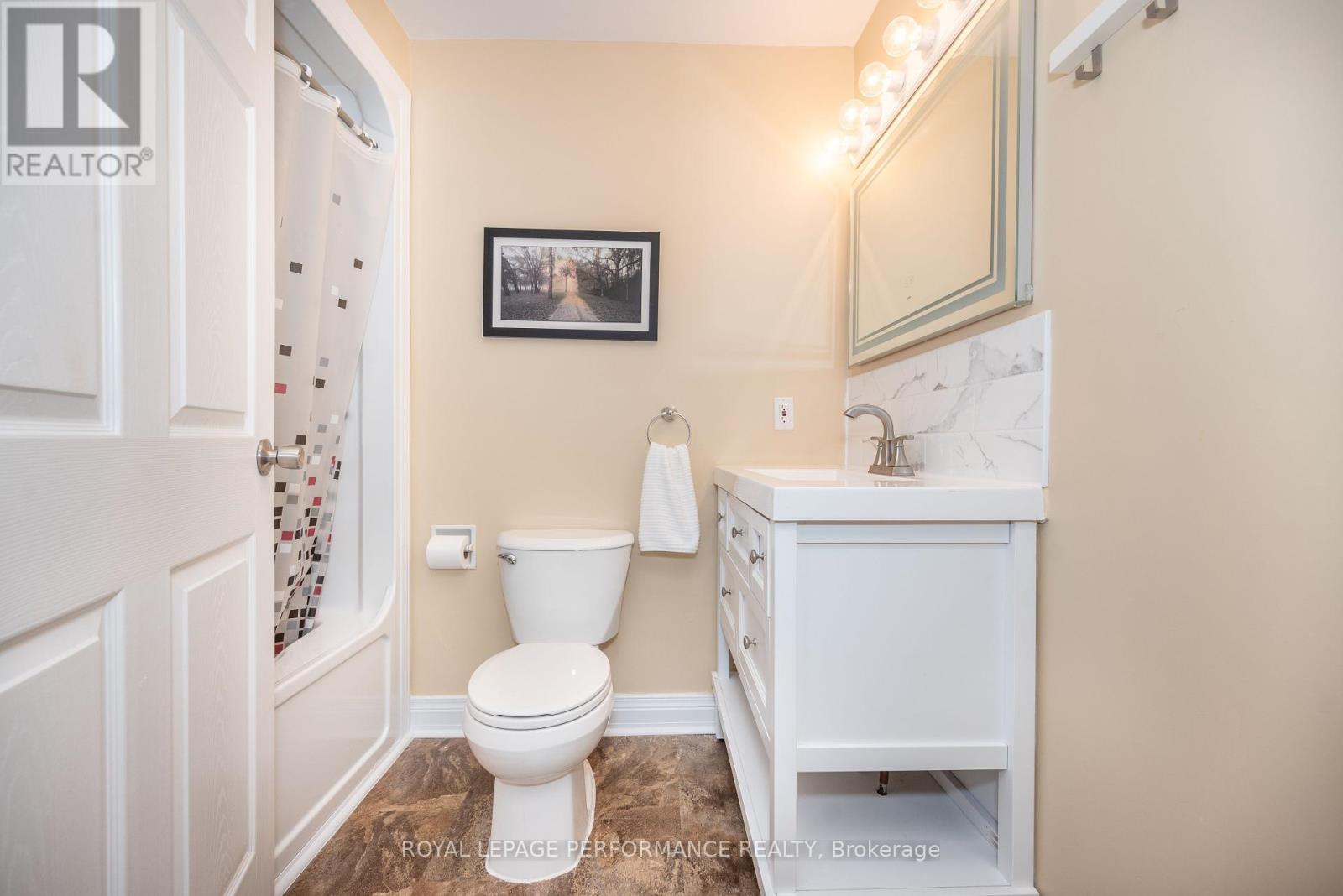 












1371 VICTORIA STREET

,
Petawawa,




Ontario
K8H2E9

