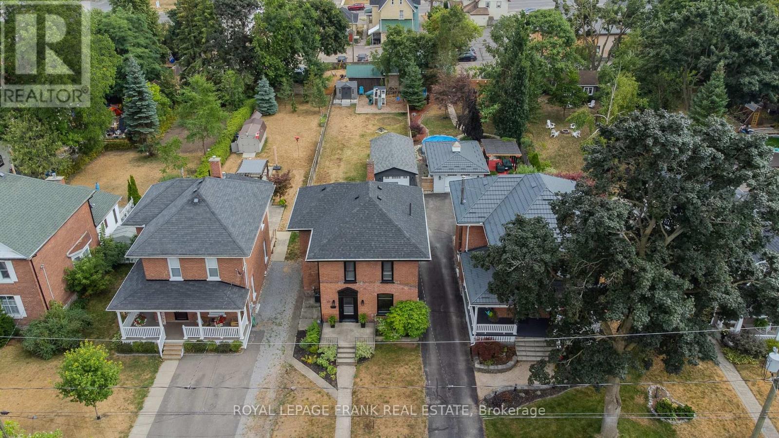 












69 PEEL STREET

,
Kawartha Lakes (Lindsay),




Ontario
K9V3M5

