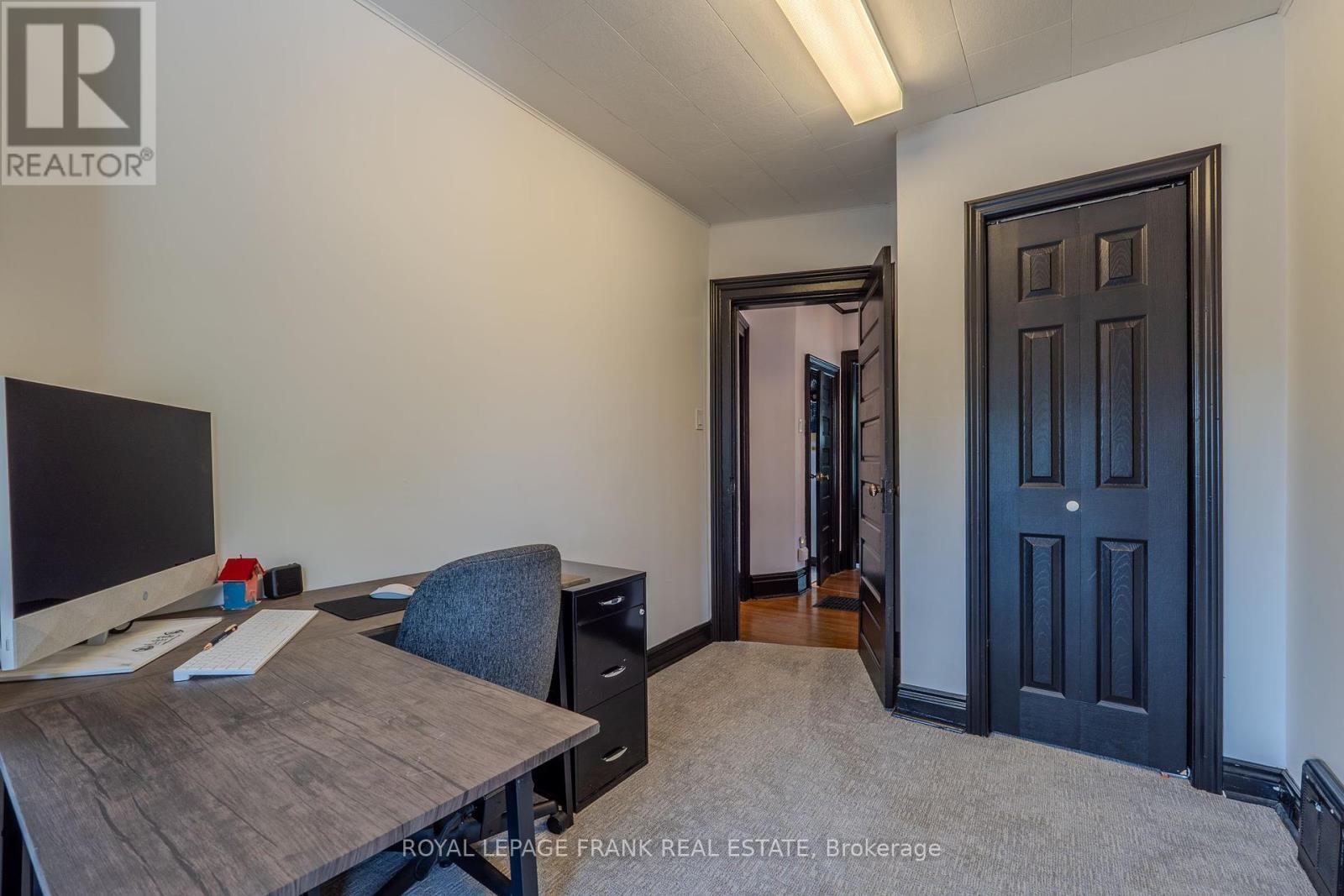 












69 PEEL STREET

,
Kawartha Lakes (Lindsay),




Ontario
K9V3M5

