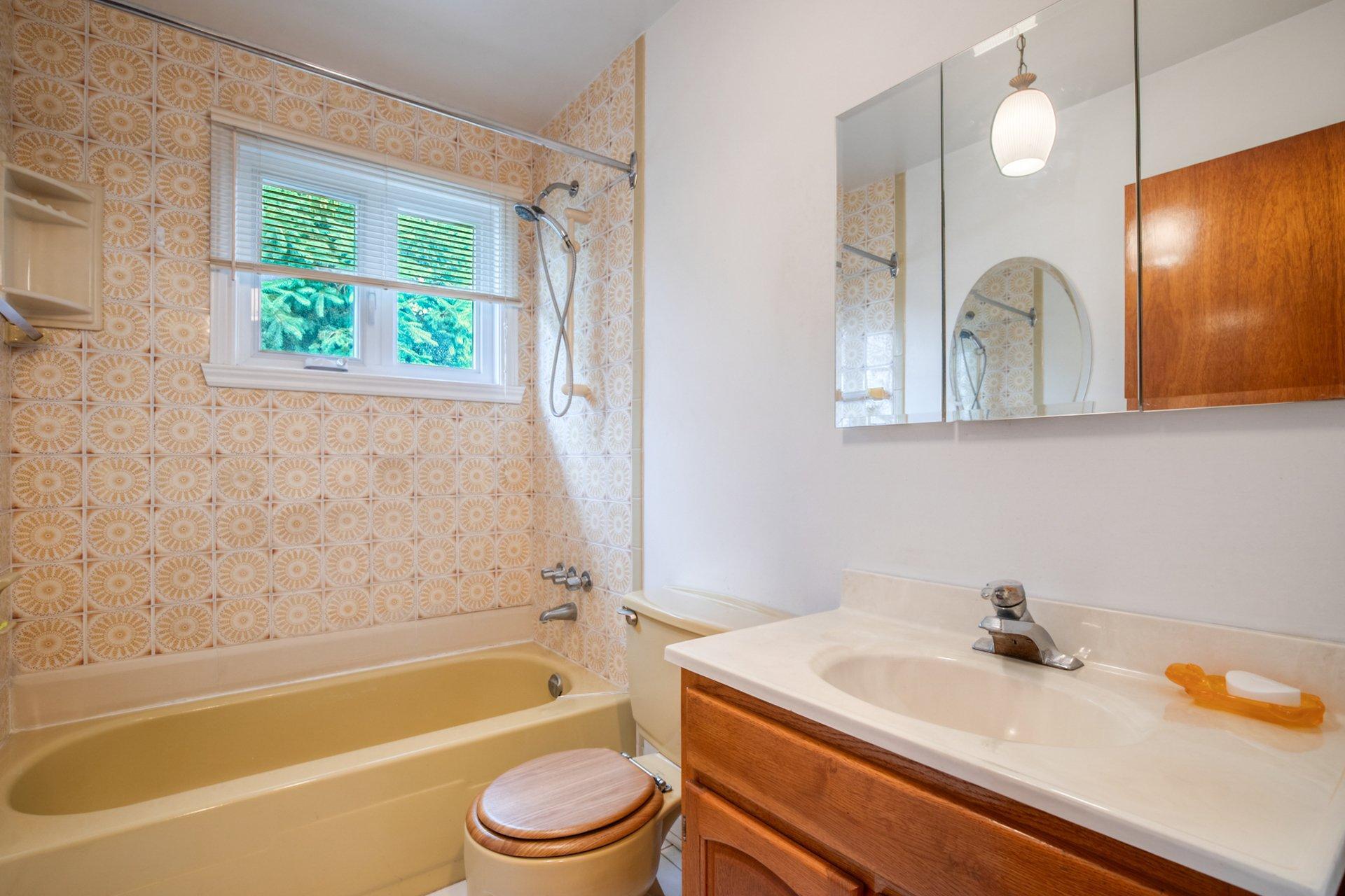









39


Av. des Ormes

,
Saint-Basile-le-Grand,




QC
J3N1G4

