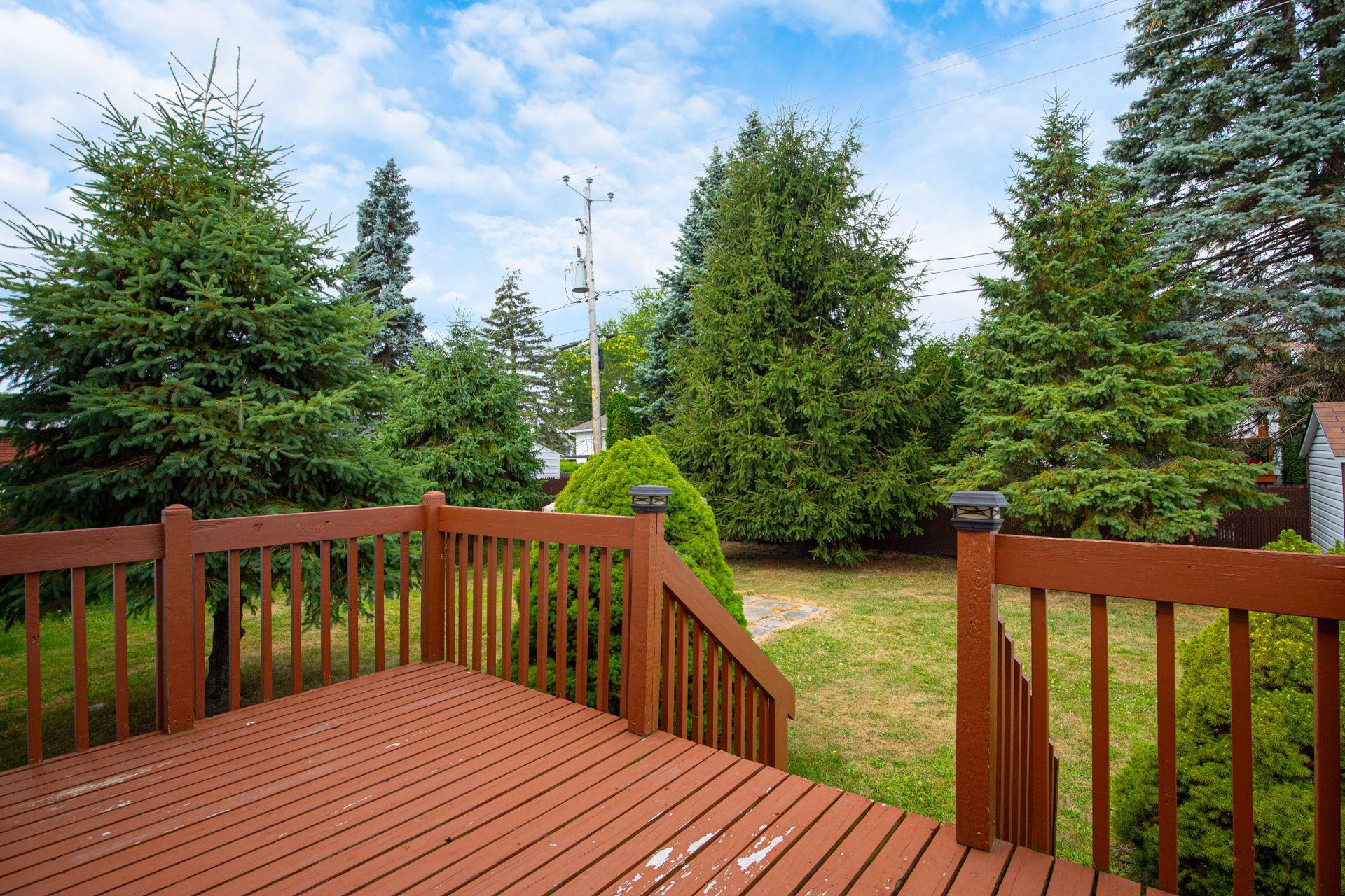 









39


Av. des Ormes

,
Saint-Basile-le-Grand,




QC
J3N1G4

